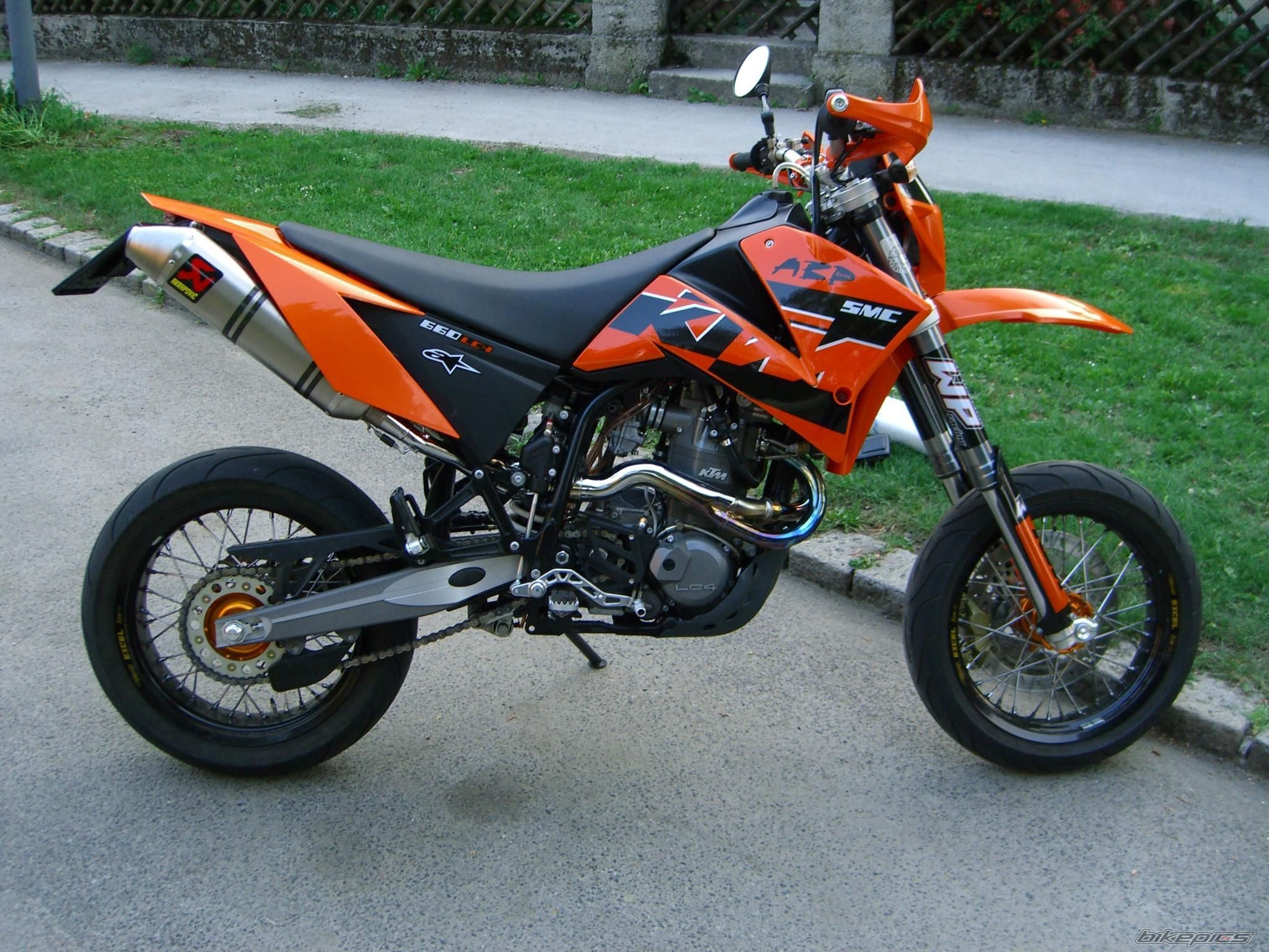 Photo 1645485