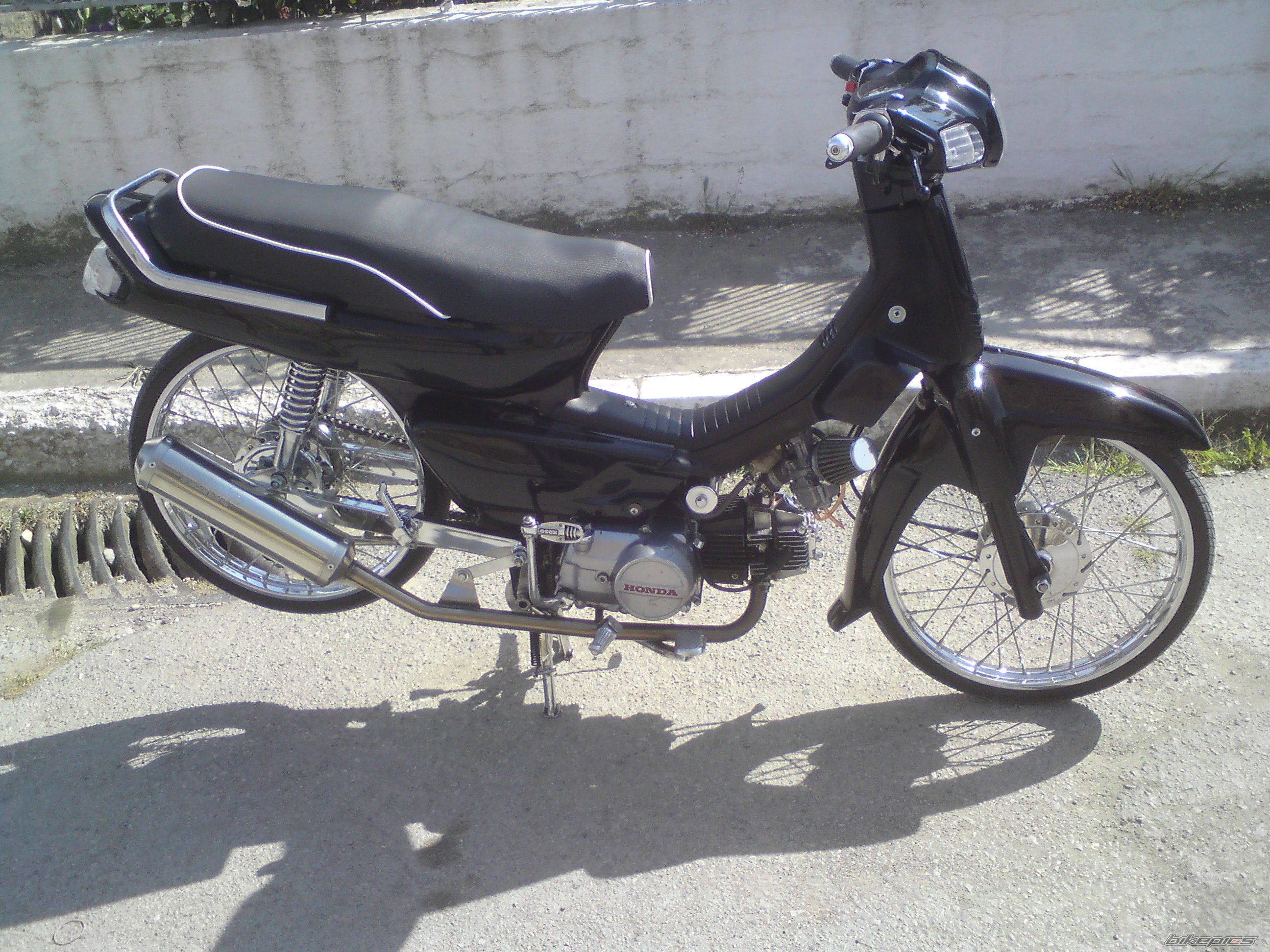 Photo 1645543