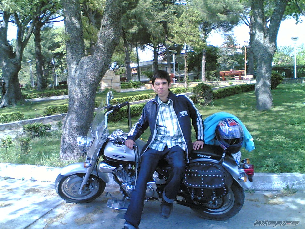 Photo 1645918