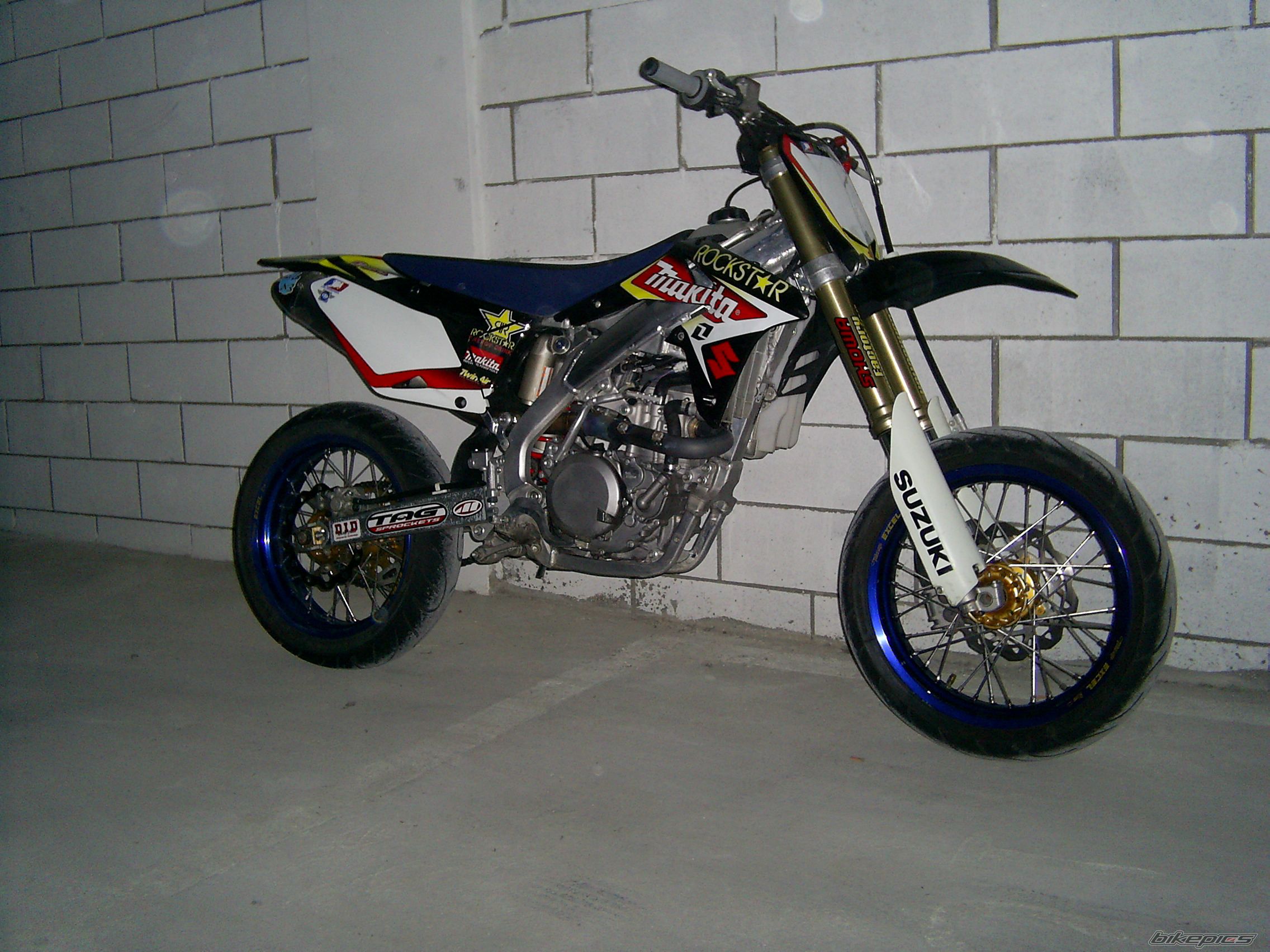 Photo 1645946