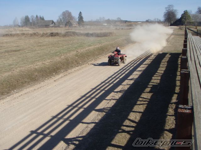 Photo 1646201