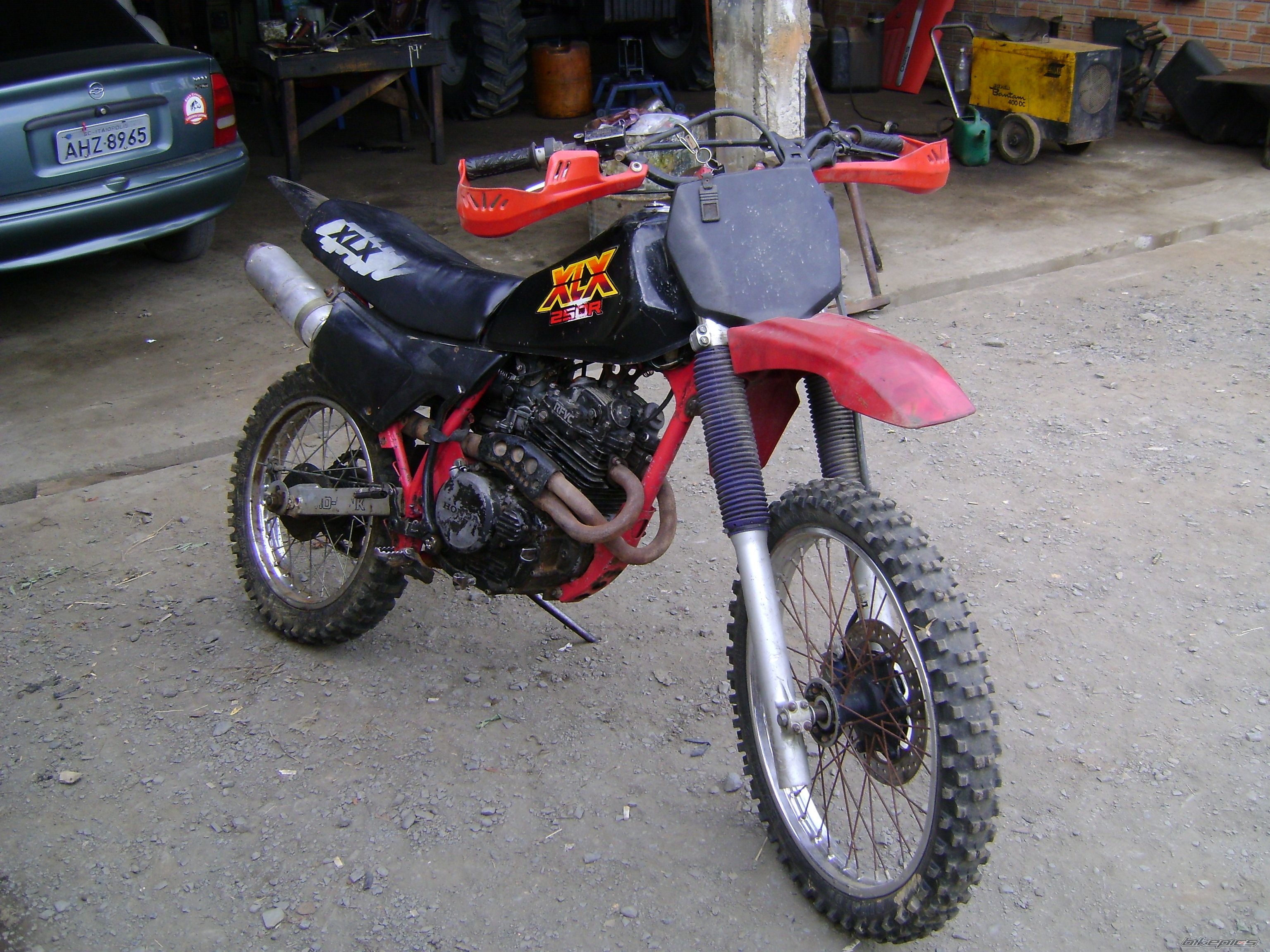 Photo 1648589