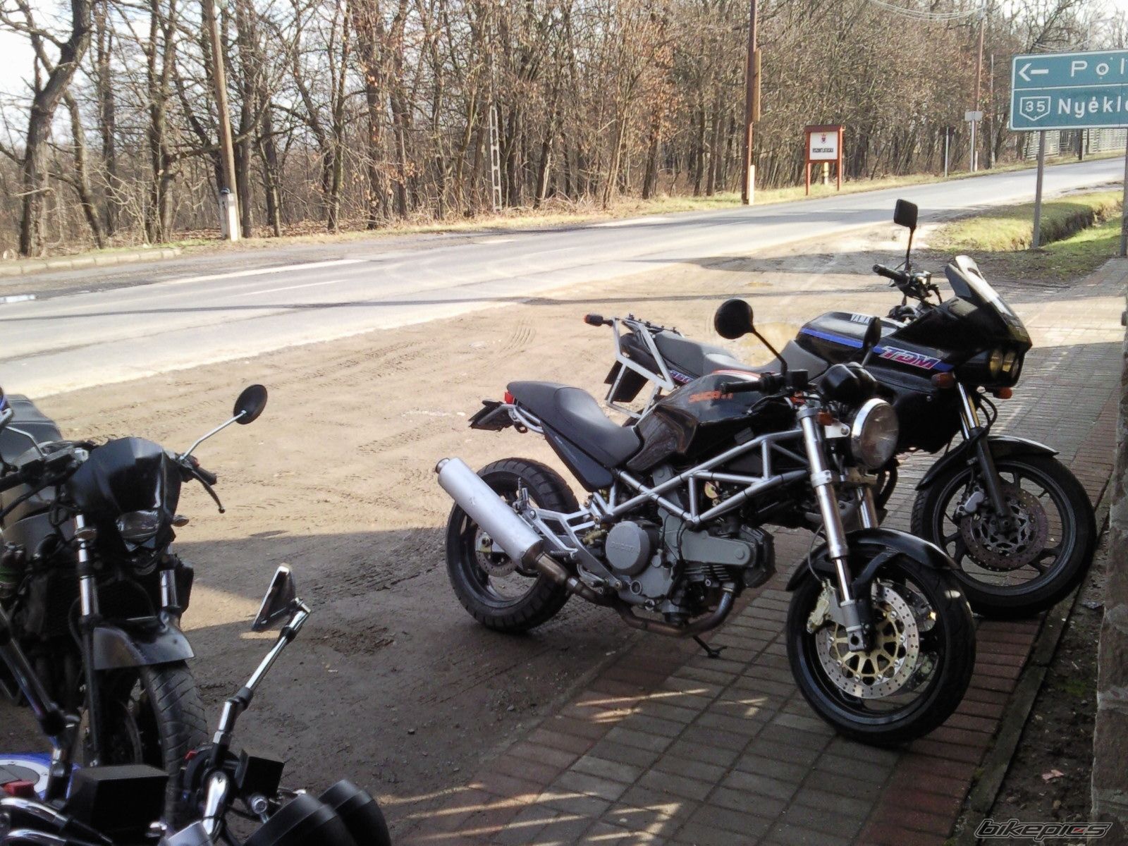 Photo 1649188
