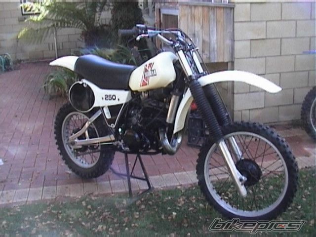 Photo 1649544