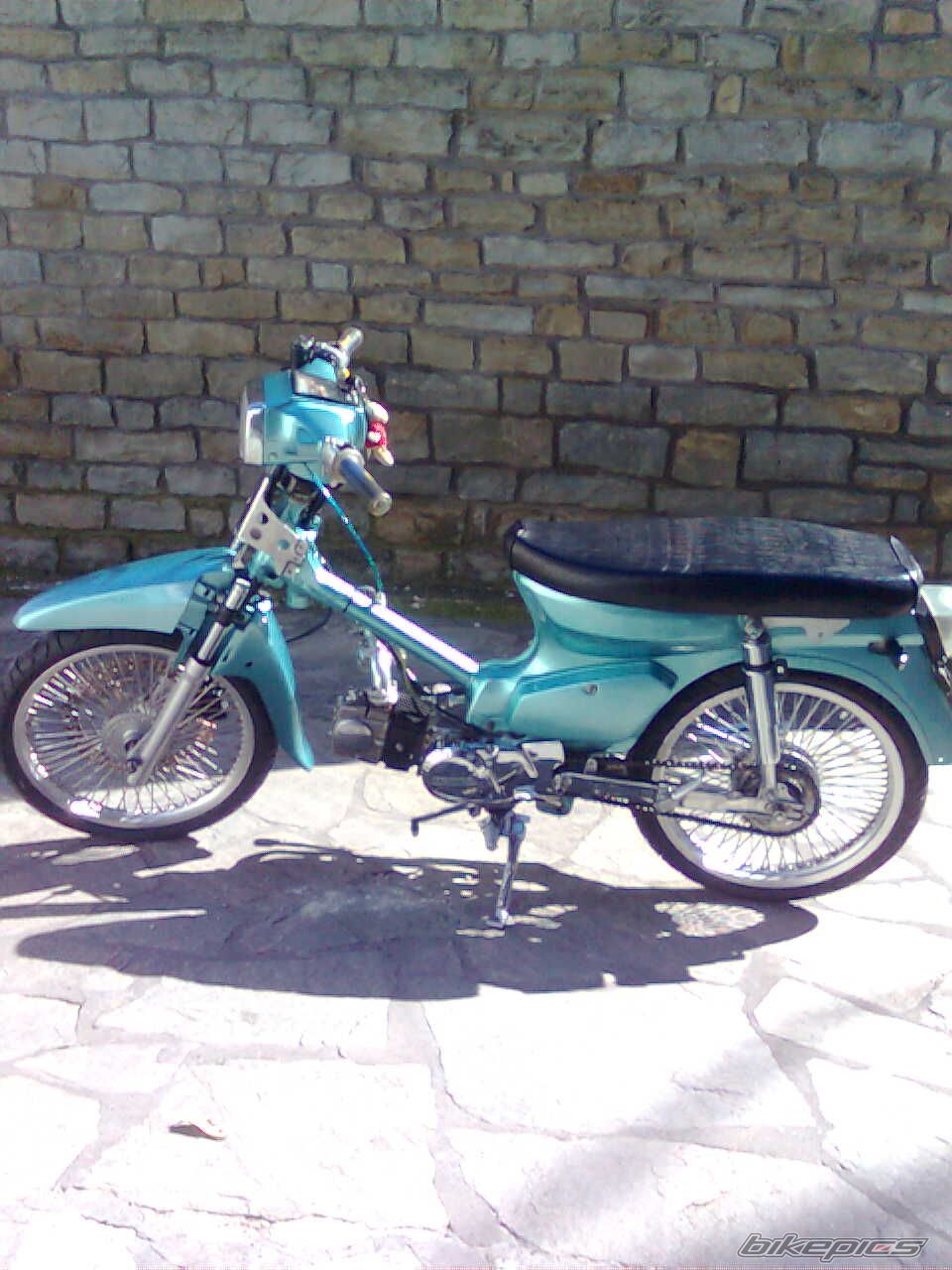 Photo 1649639