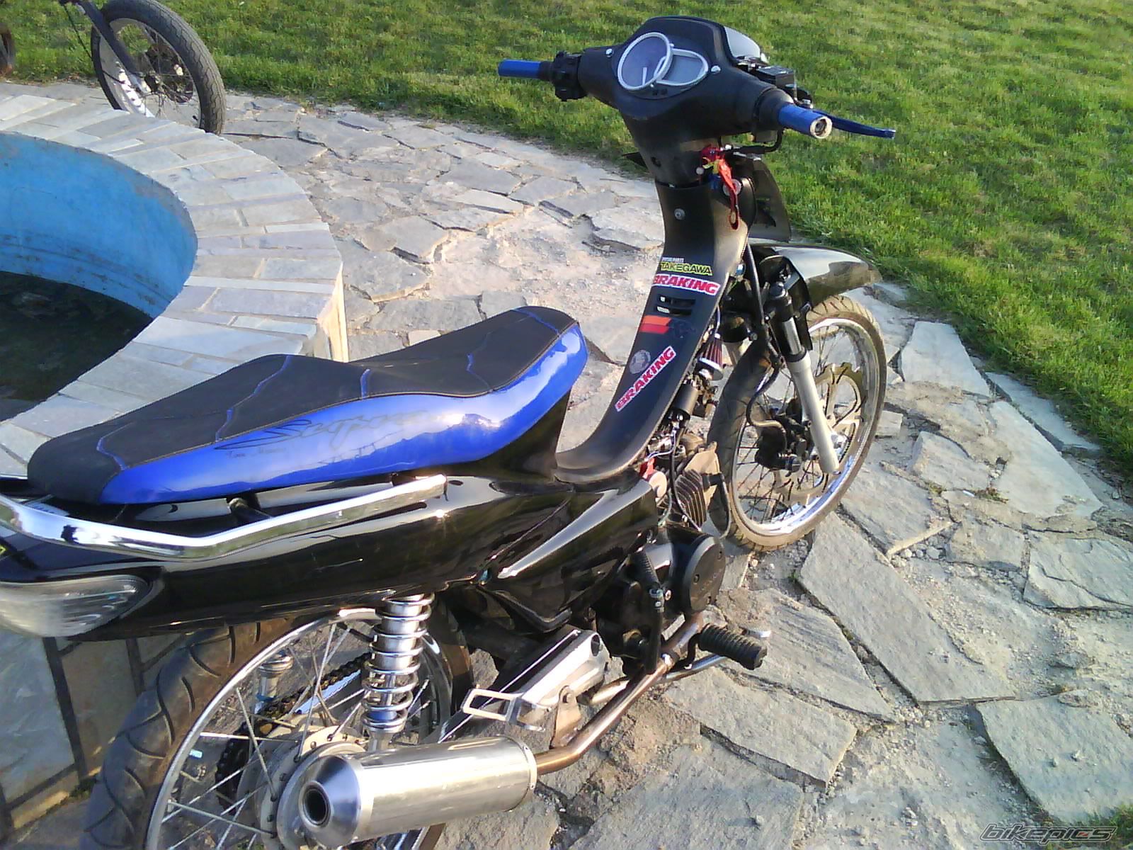 Photo 1649953