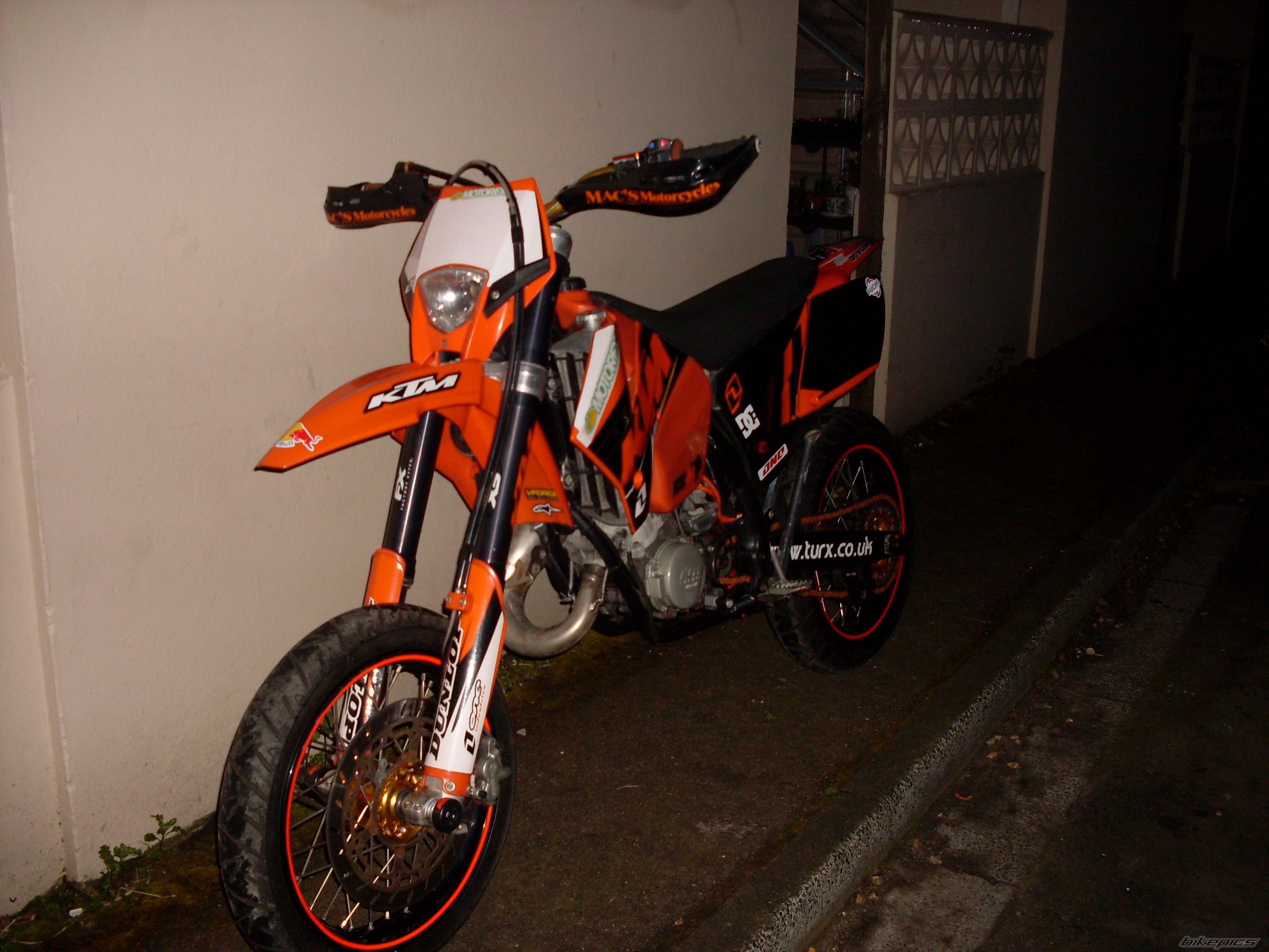 Photo 1651428