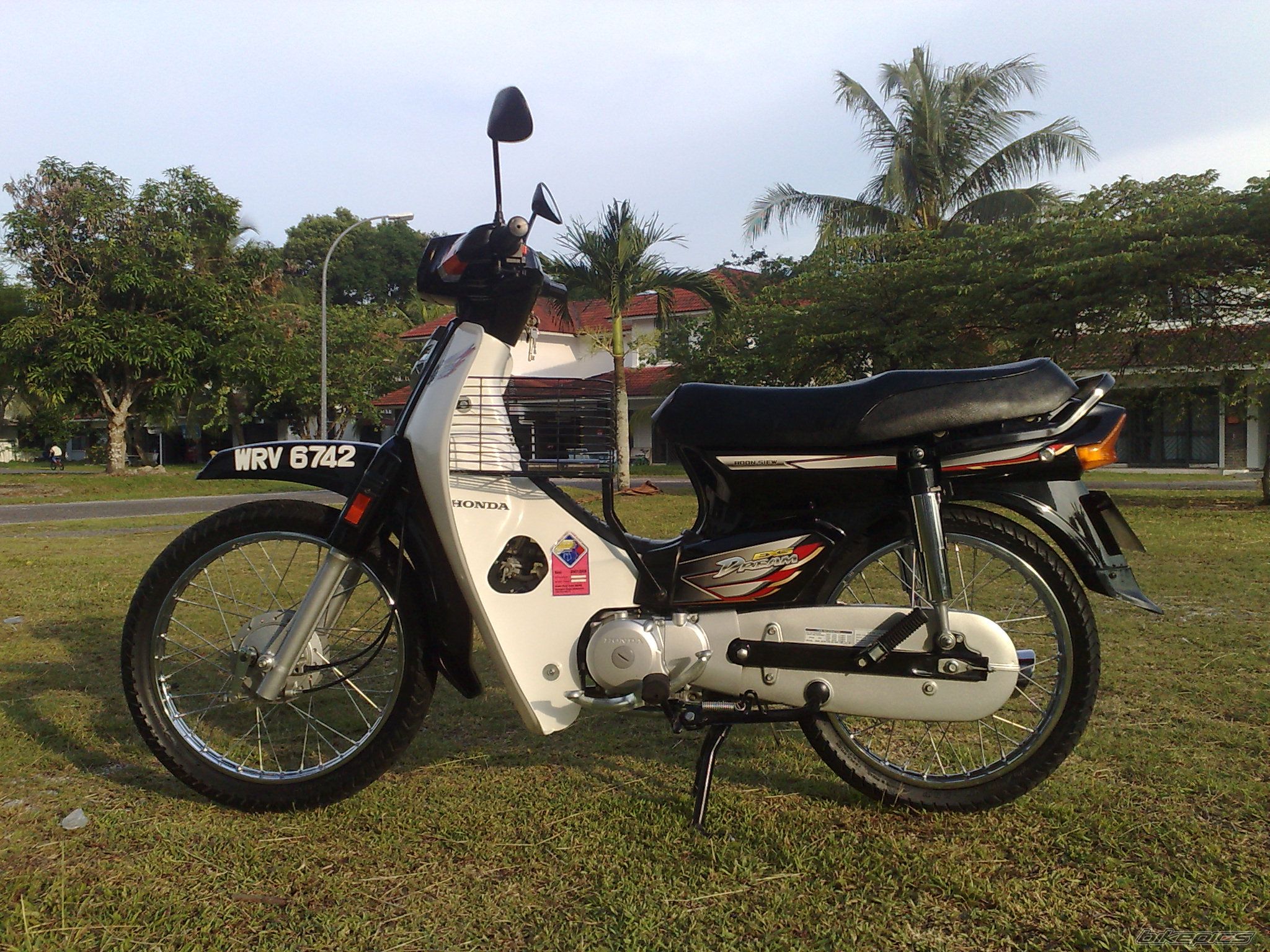 Photo 1651688