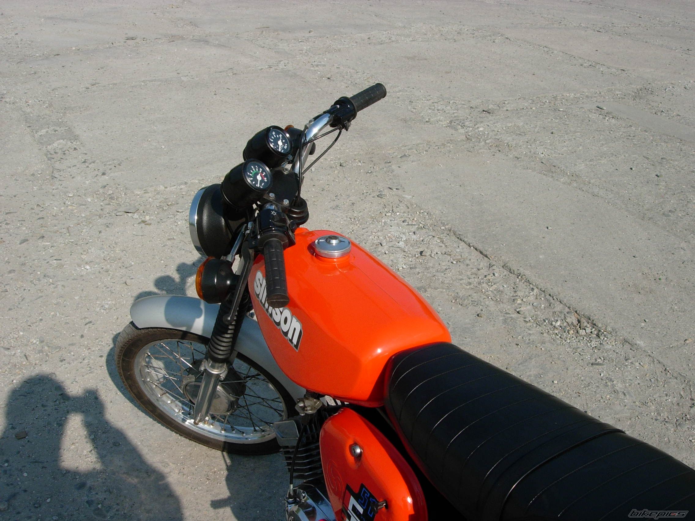 Photo 1652092