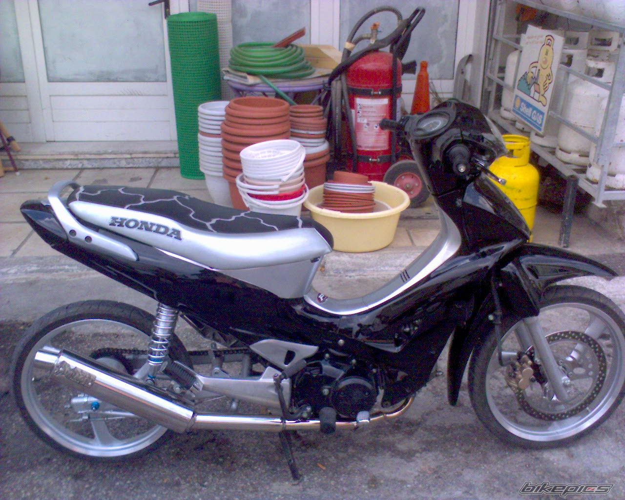 Photo 1652320