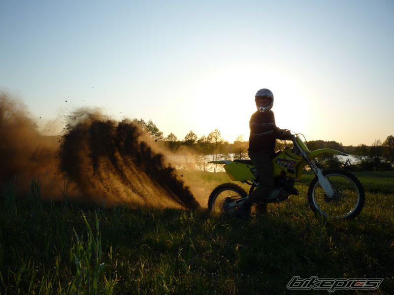 Photo 1653189