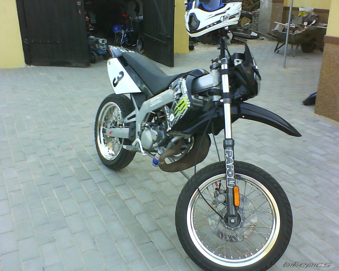 Photo 1654881