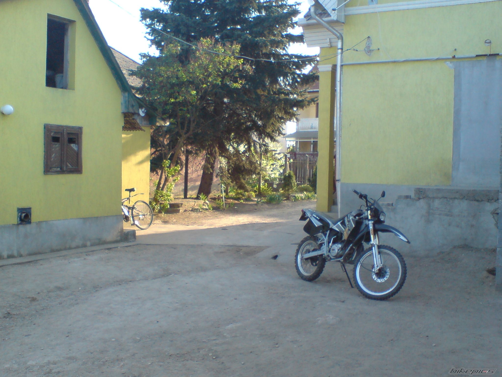 Photo 1656700