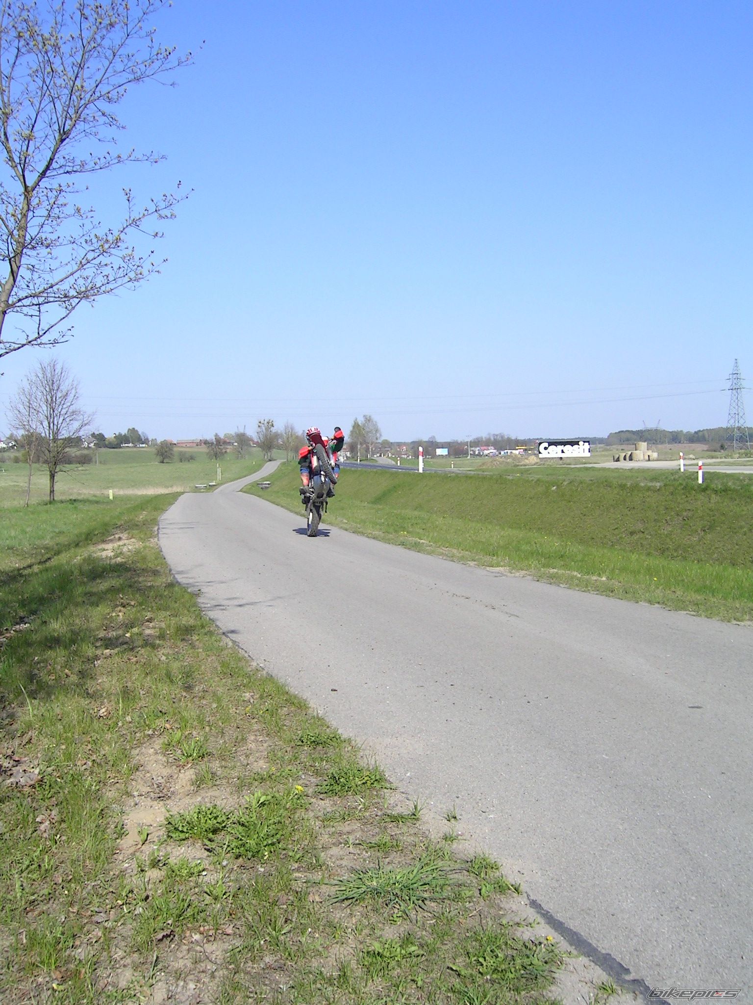 Bike Photo 1656744