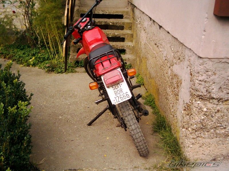 Photo 1657117