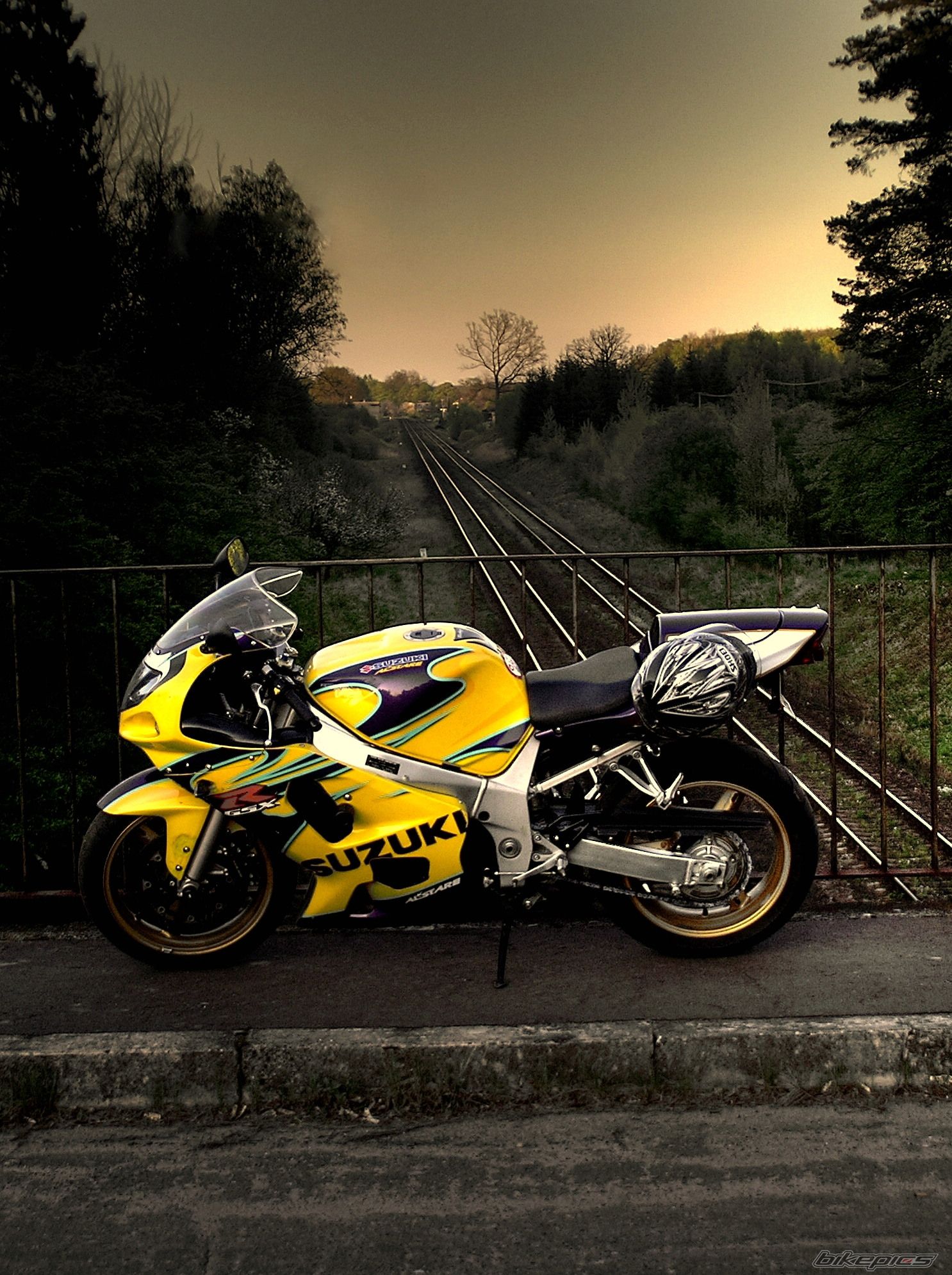 Bike Photo 1657938
