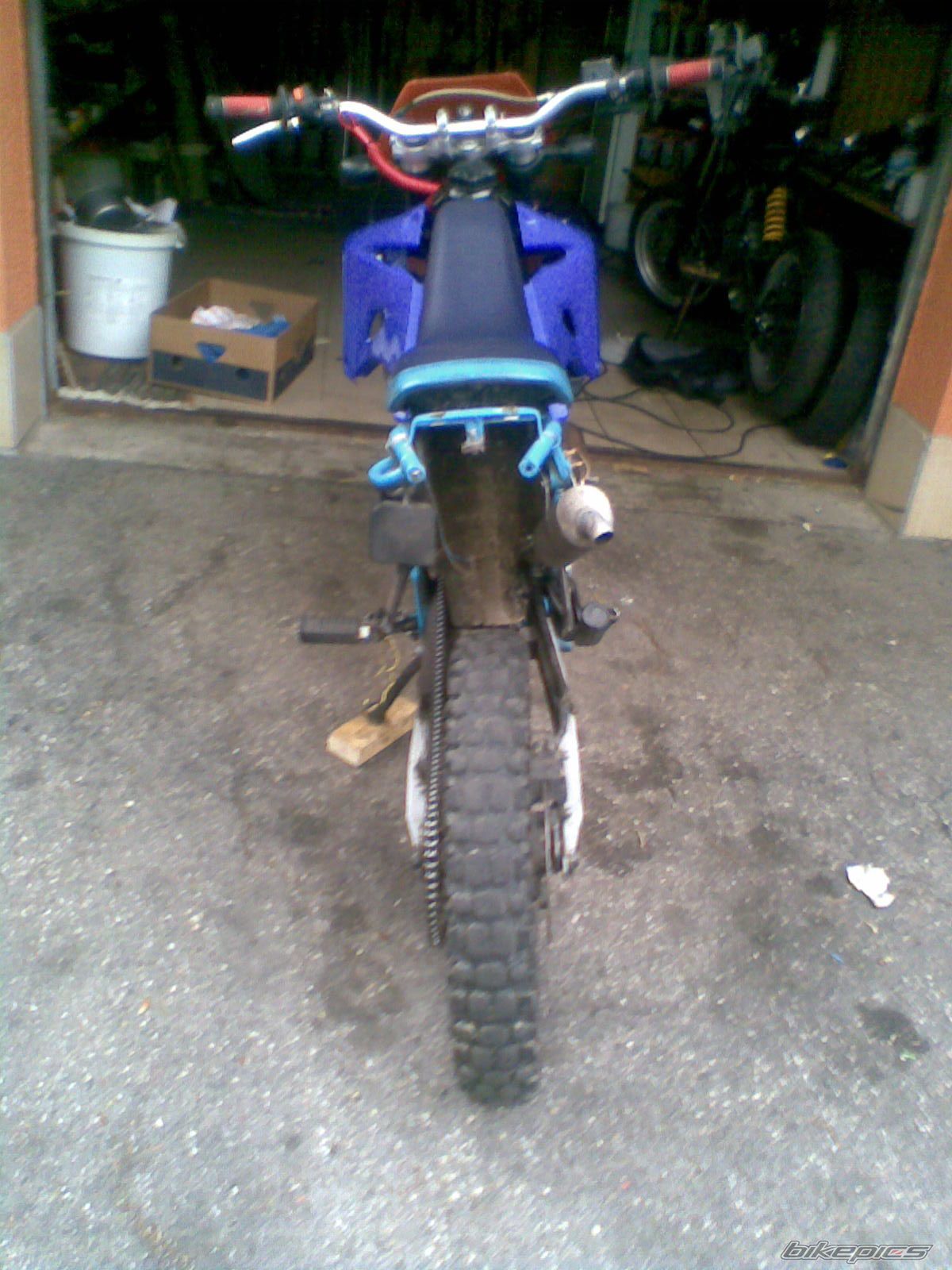 Photo 1658144