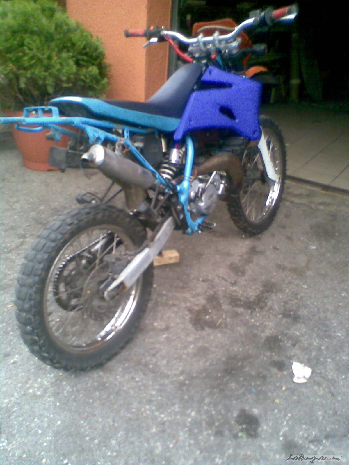 Photo 1658145