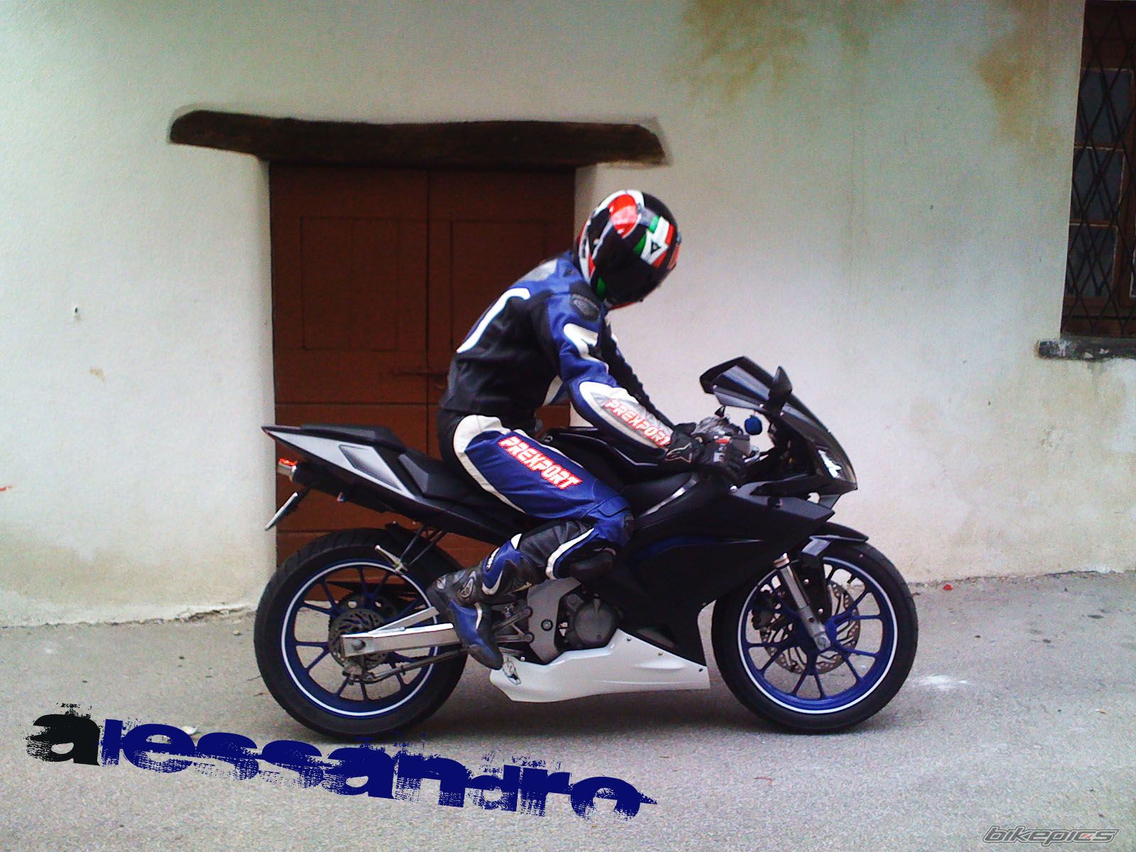 Bike Photo 1658386