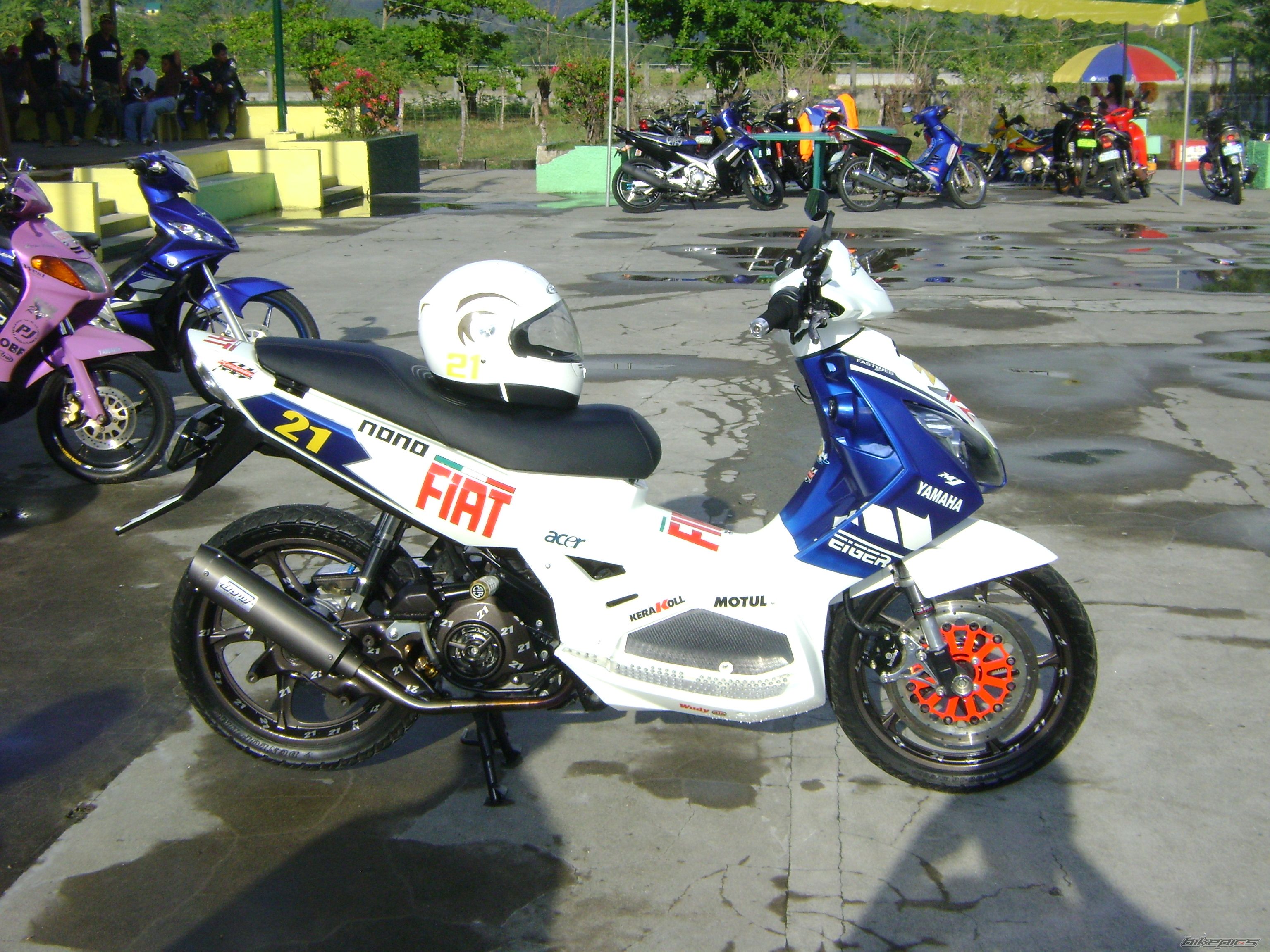 Bike Photo 1659628