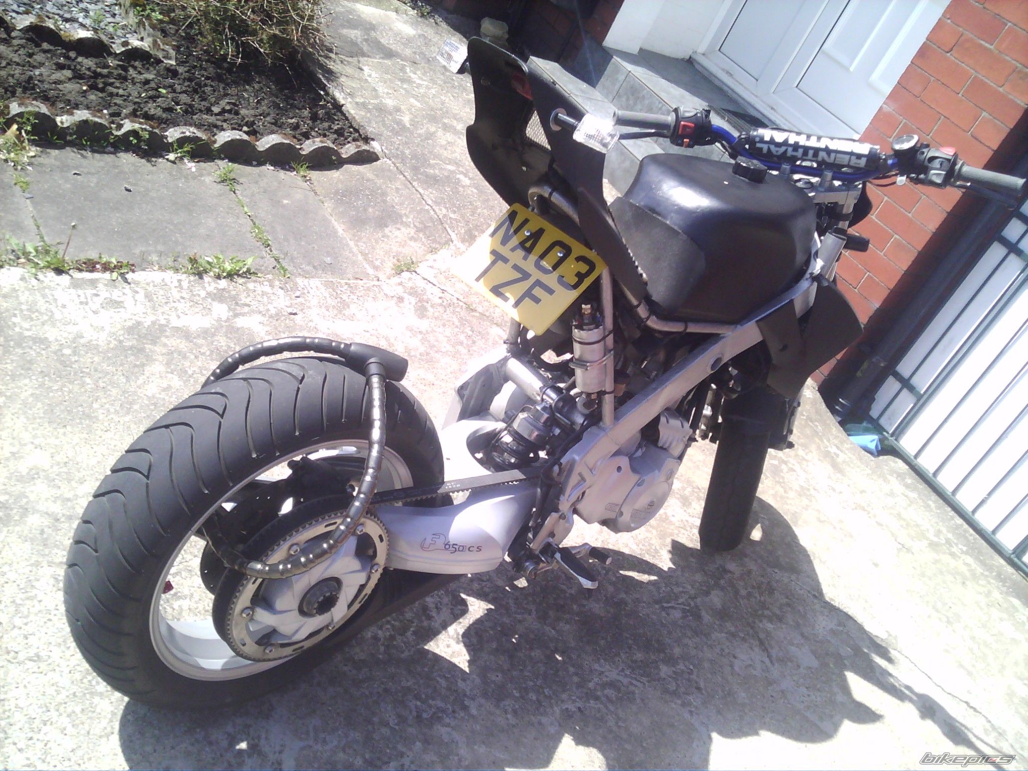 Photo 1659899