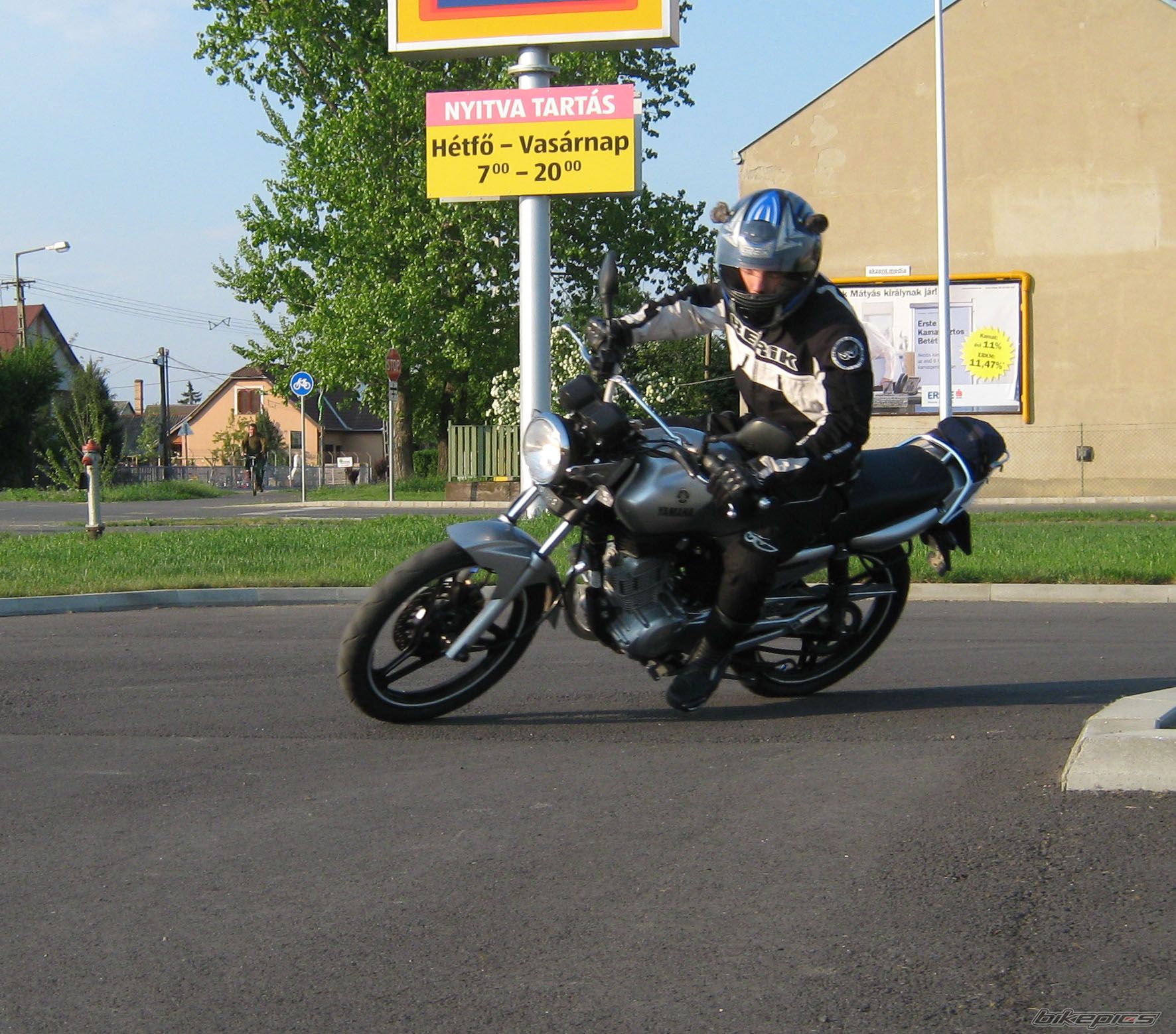 Bike Photo 1660009