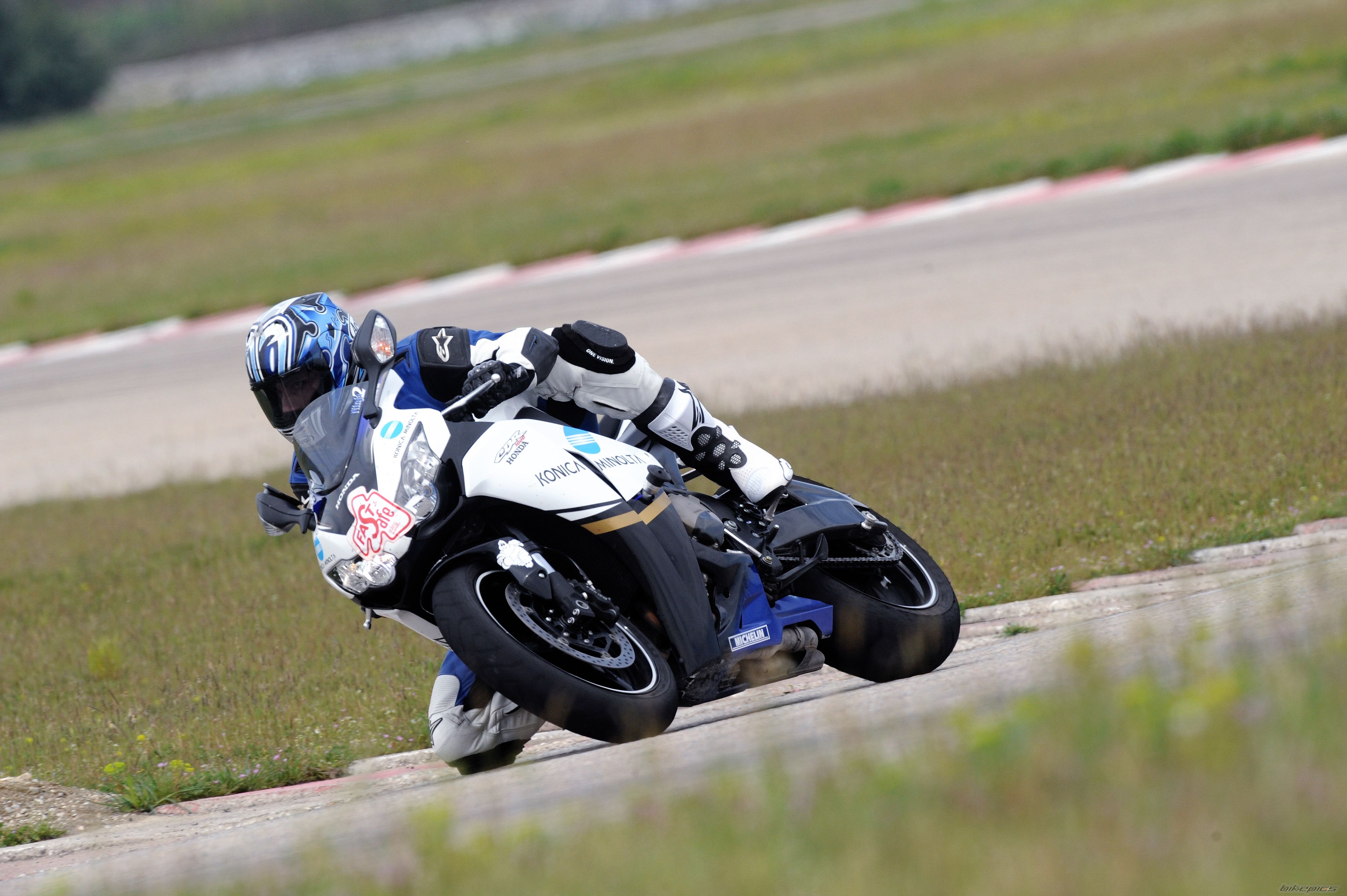 Bike Photo 1661786