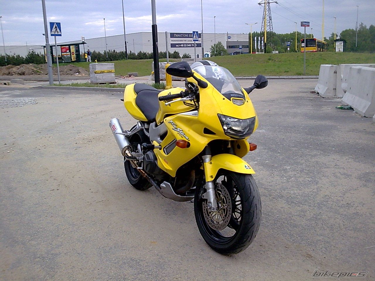 Photo 1663043