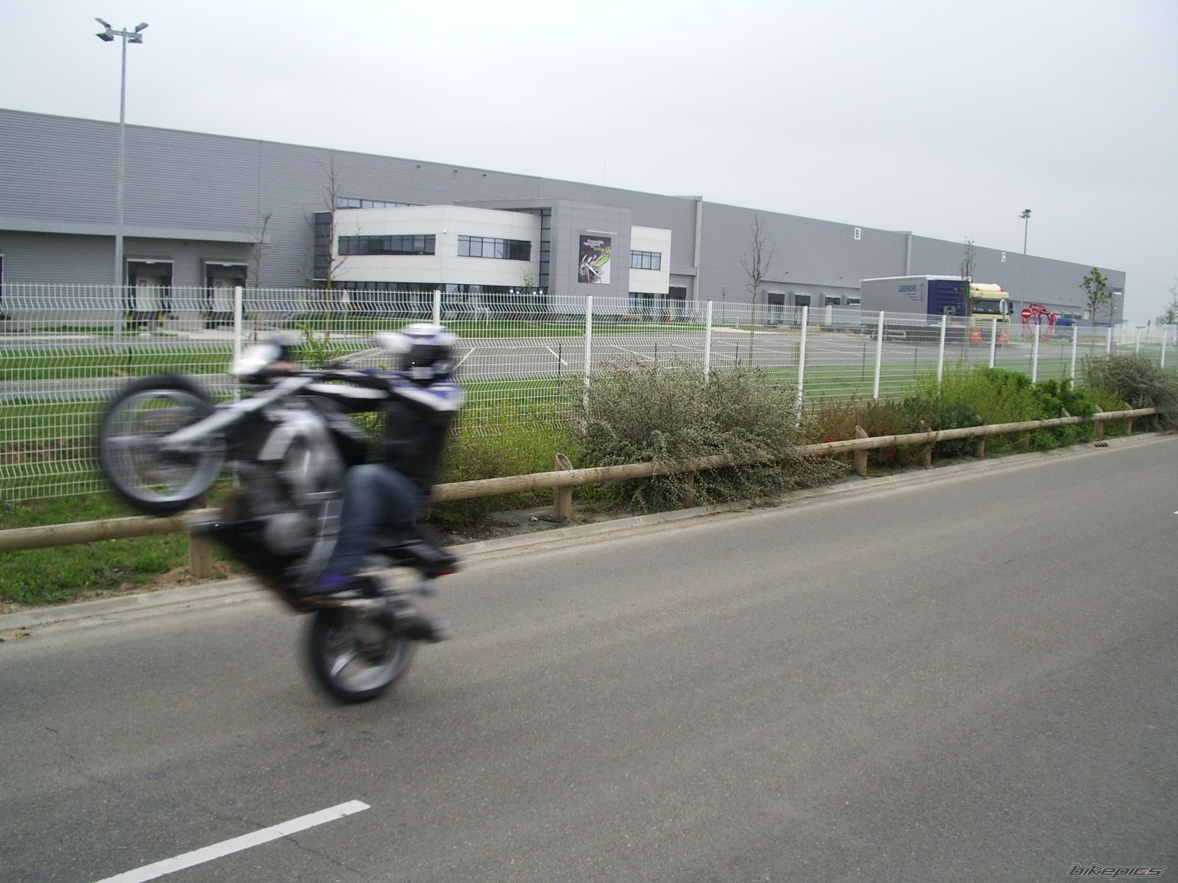 Photo 1663120