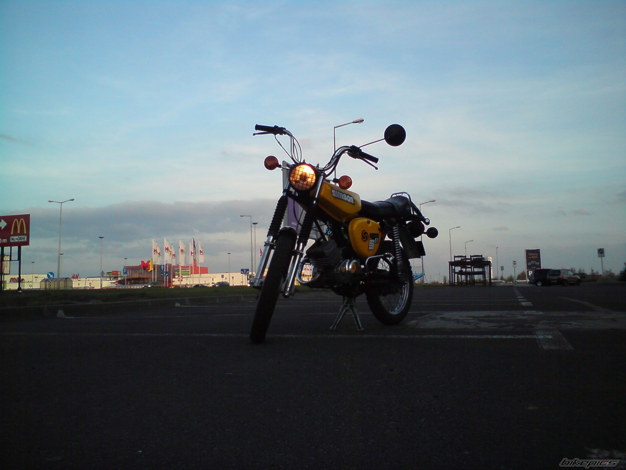 Photo 1663184