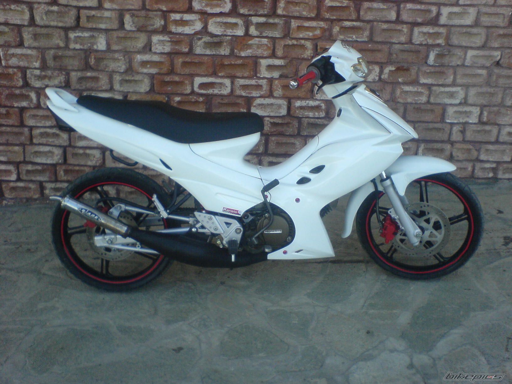 Photo 1664085
