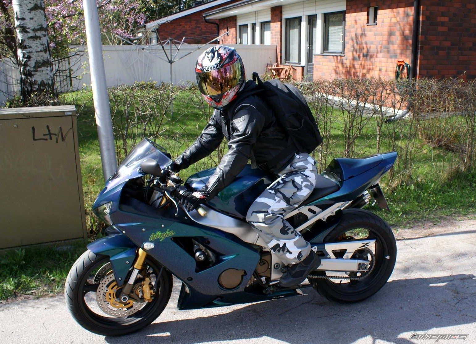 Photo 1665032