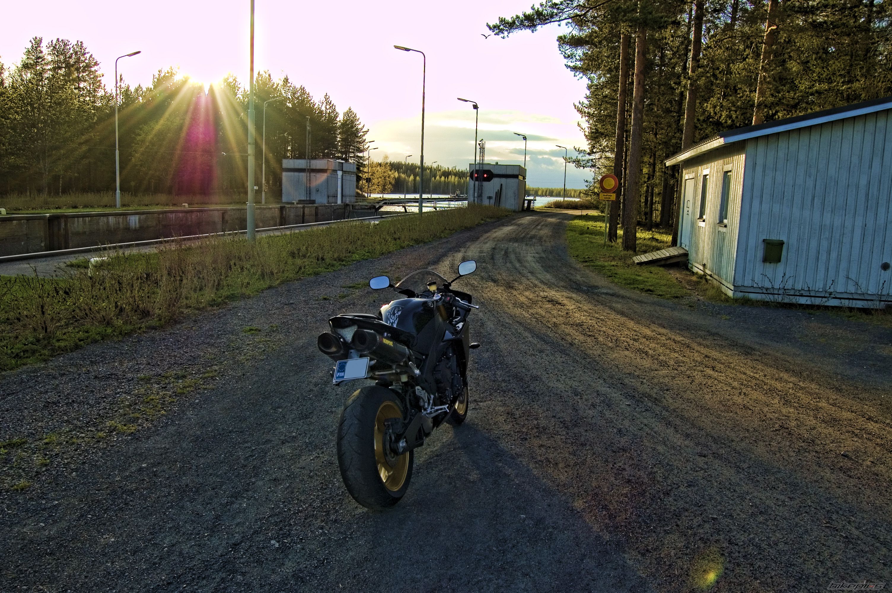 Bike Photo 1665544