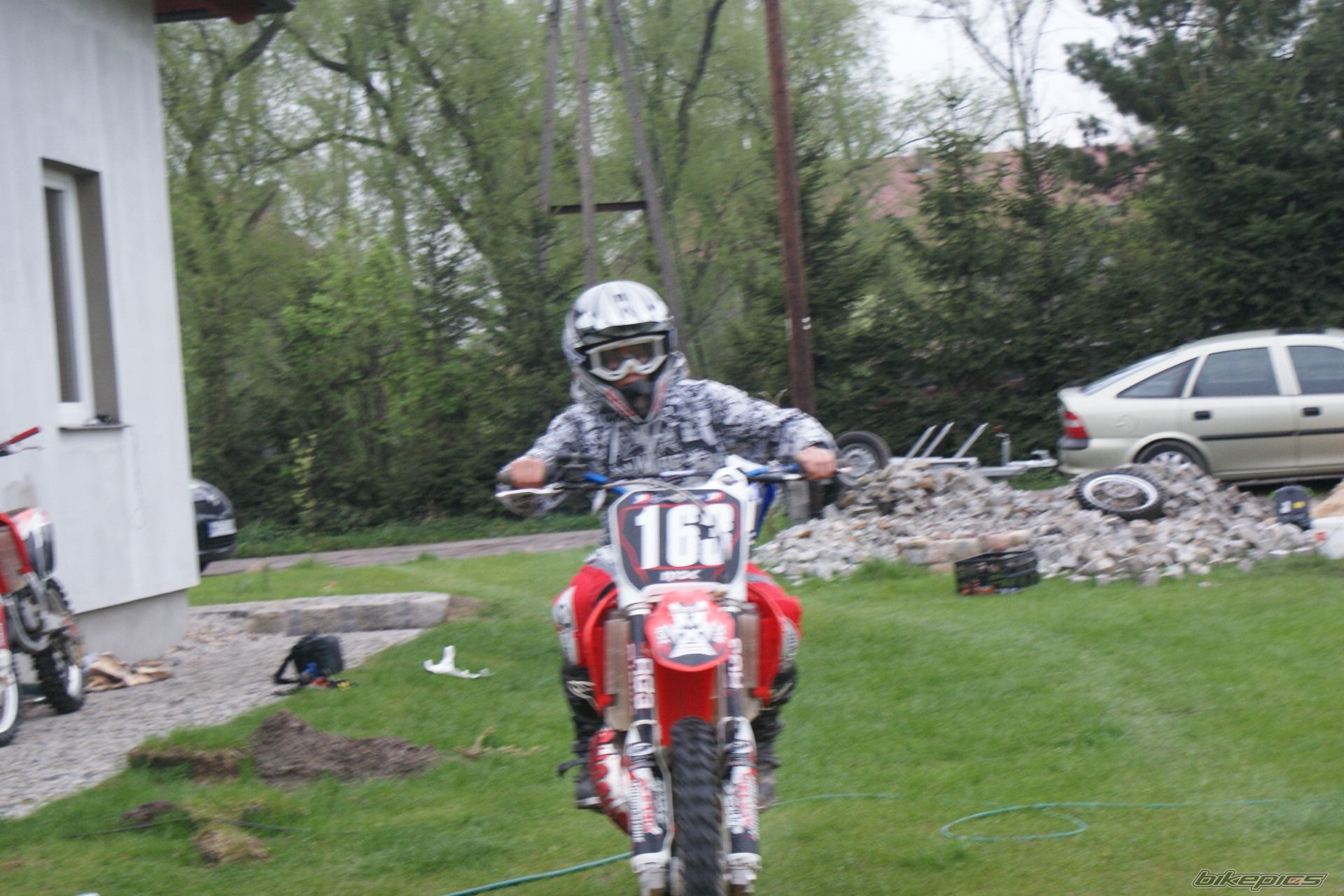 Photo 1666015