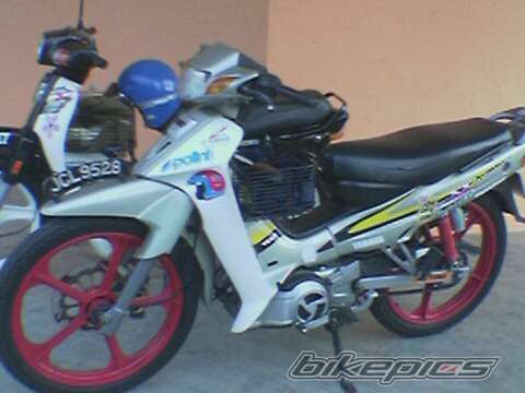 Photo 1666975