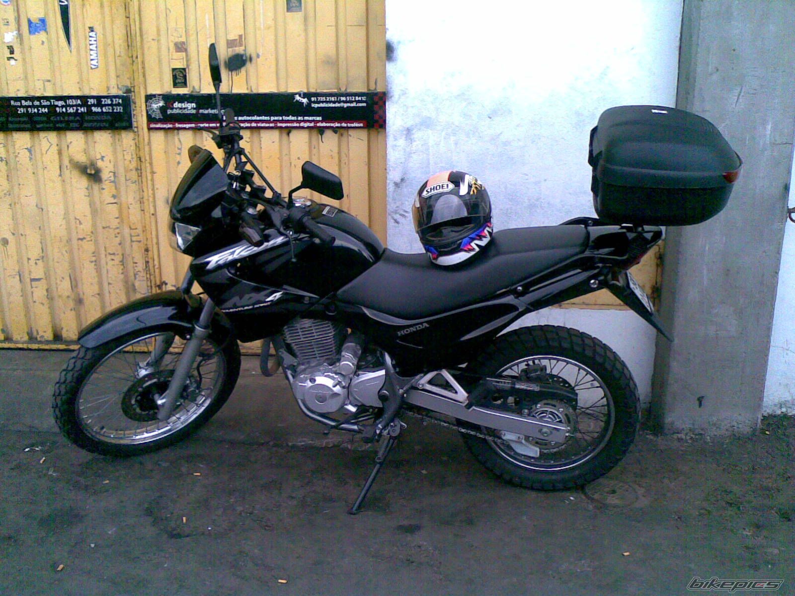 Photo 1666989