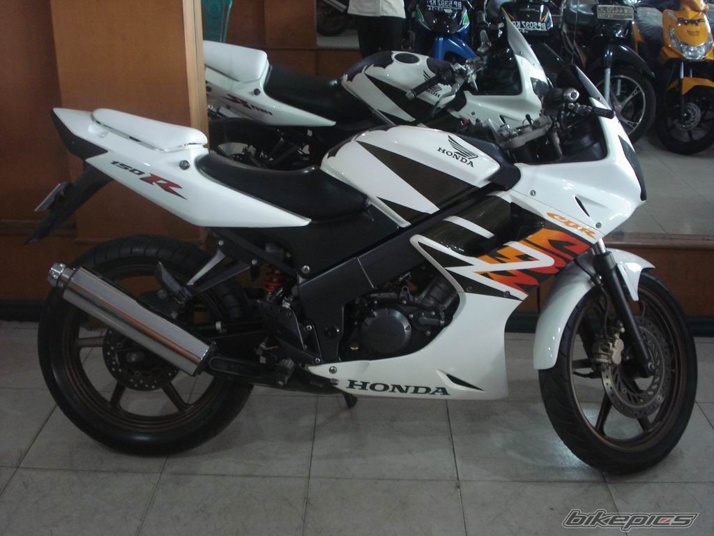 Photo 1667006