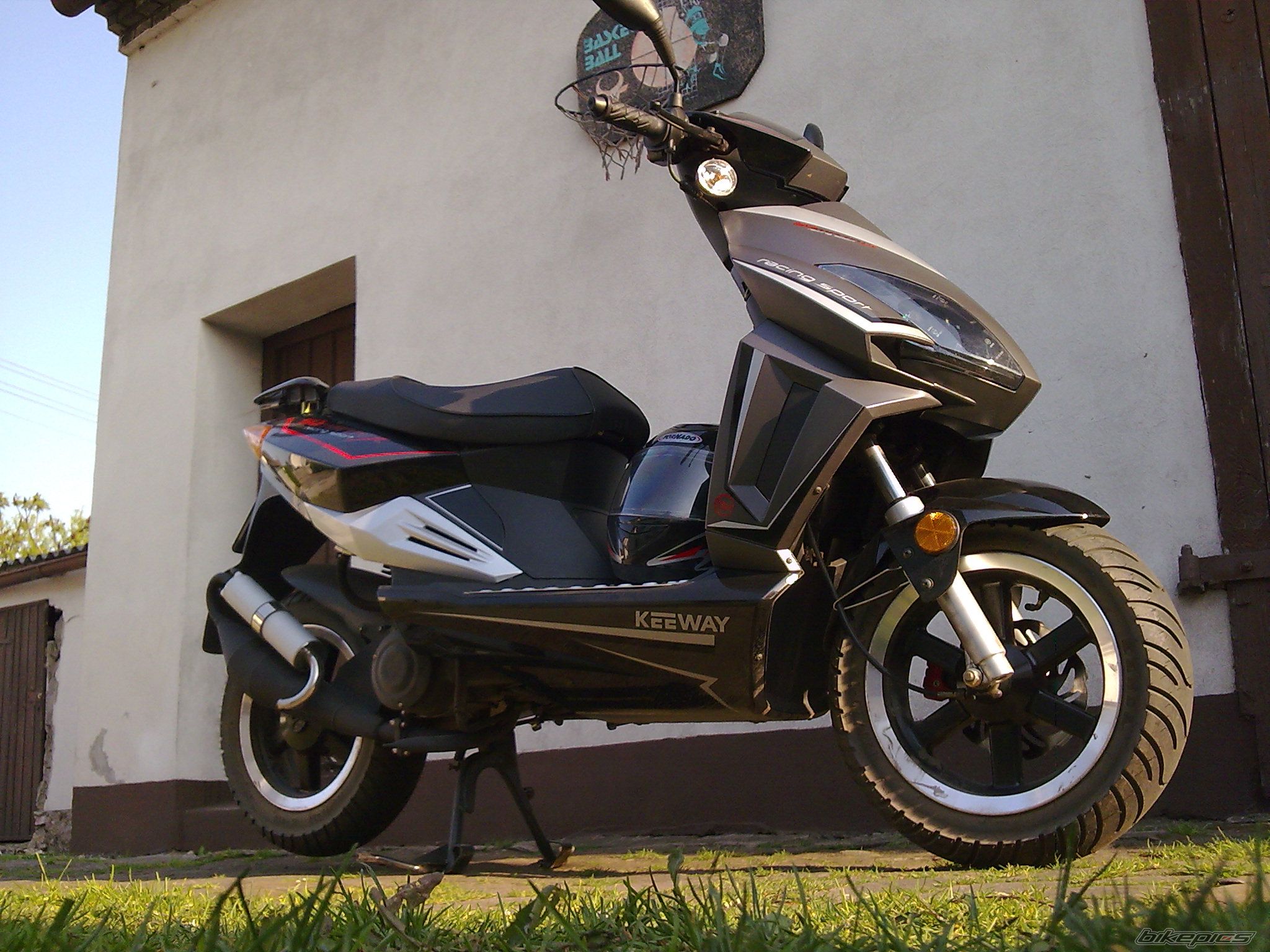 Photo 1667146
