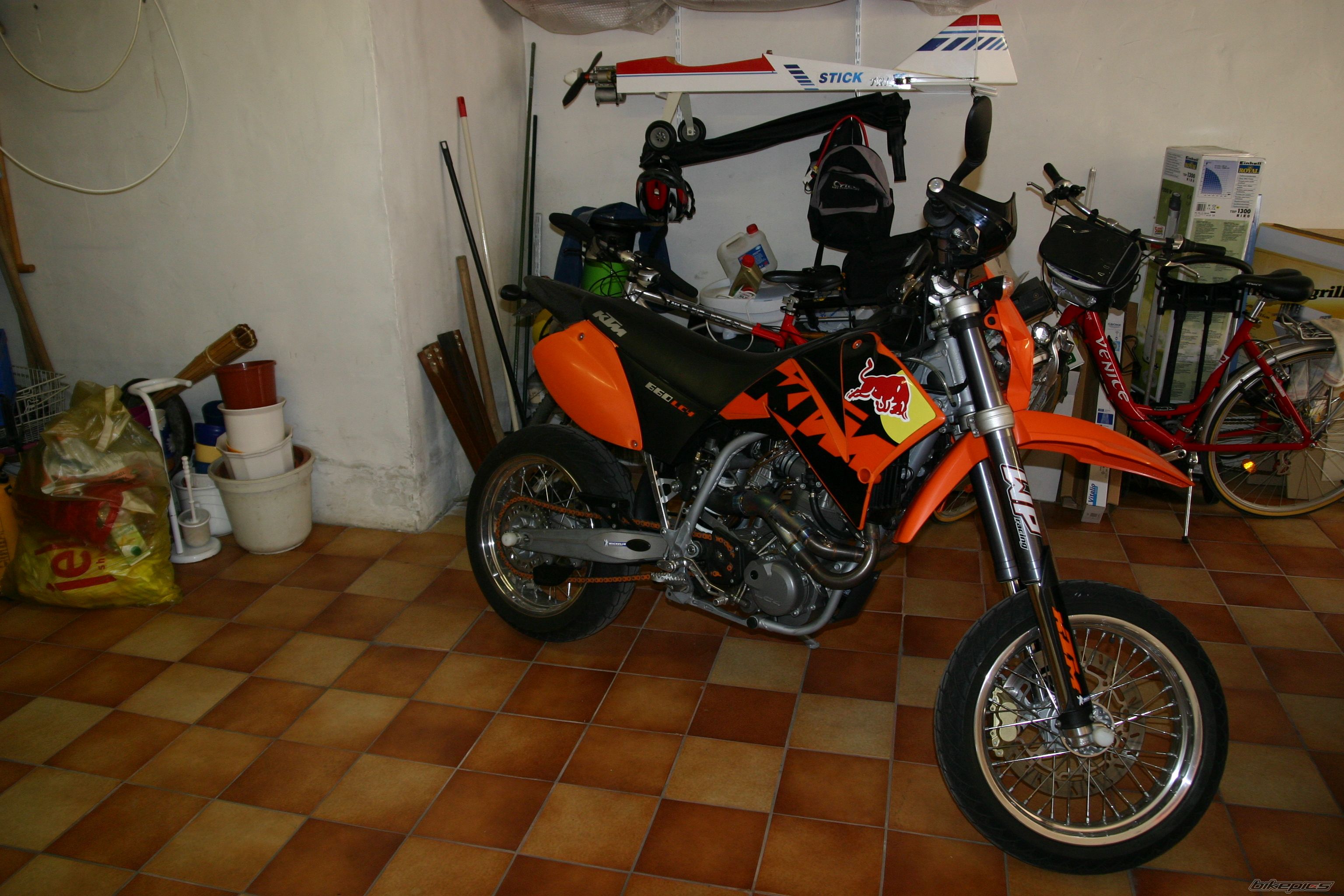 Photo 1667557