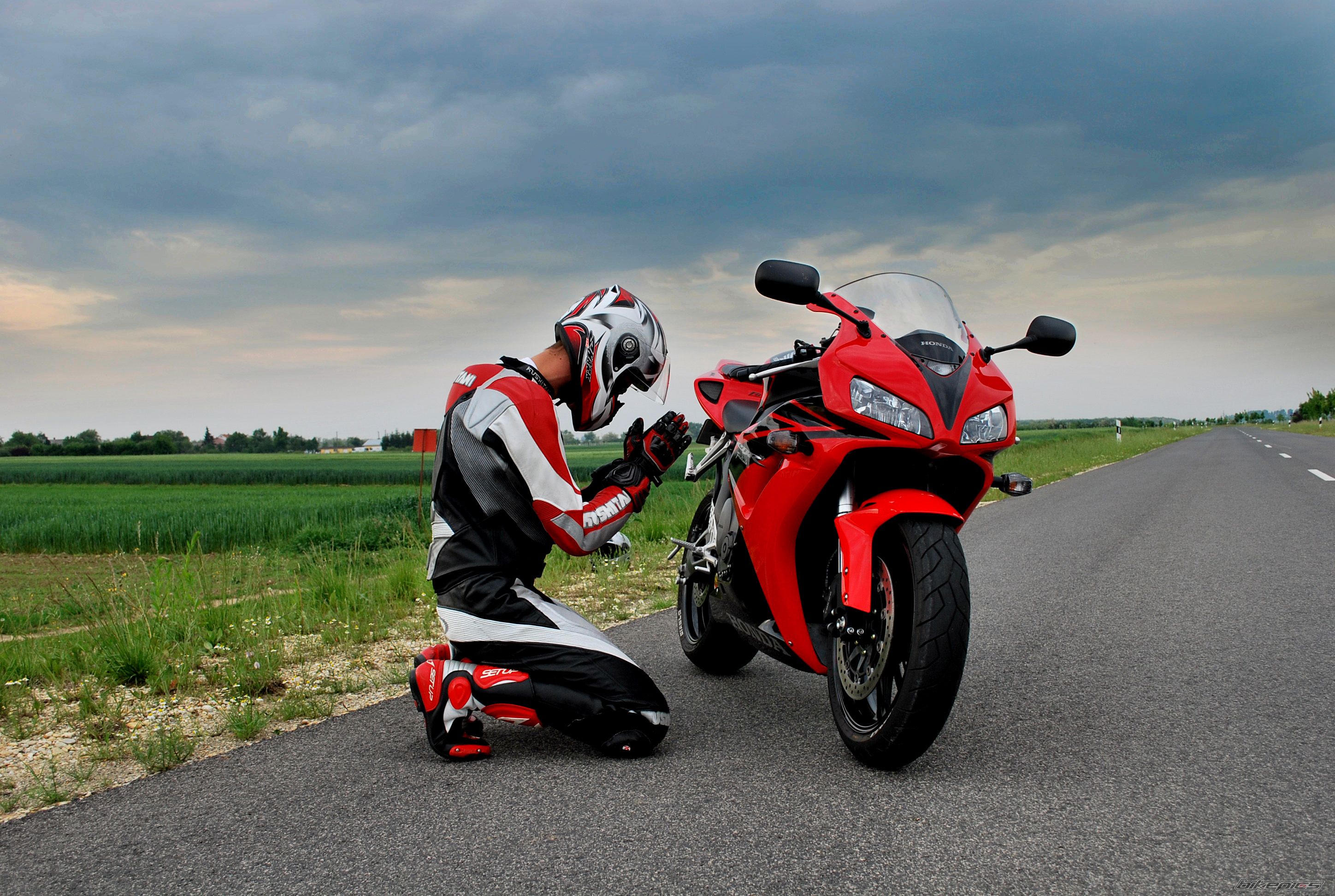 Bike Photo 1668174