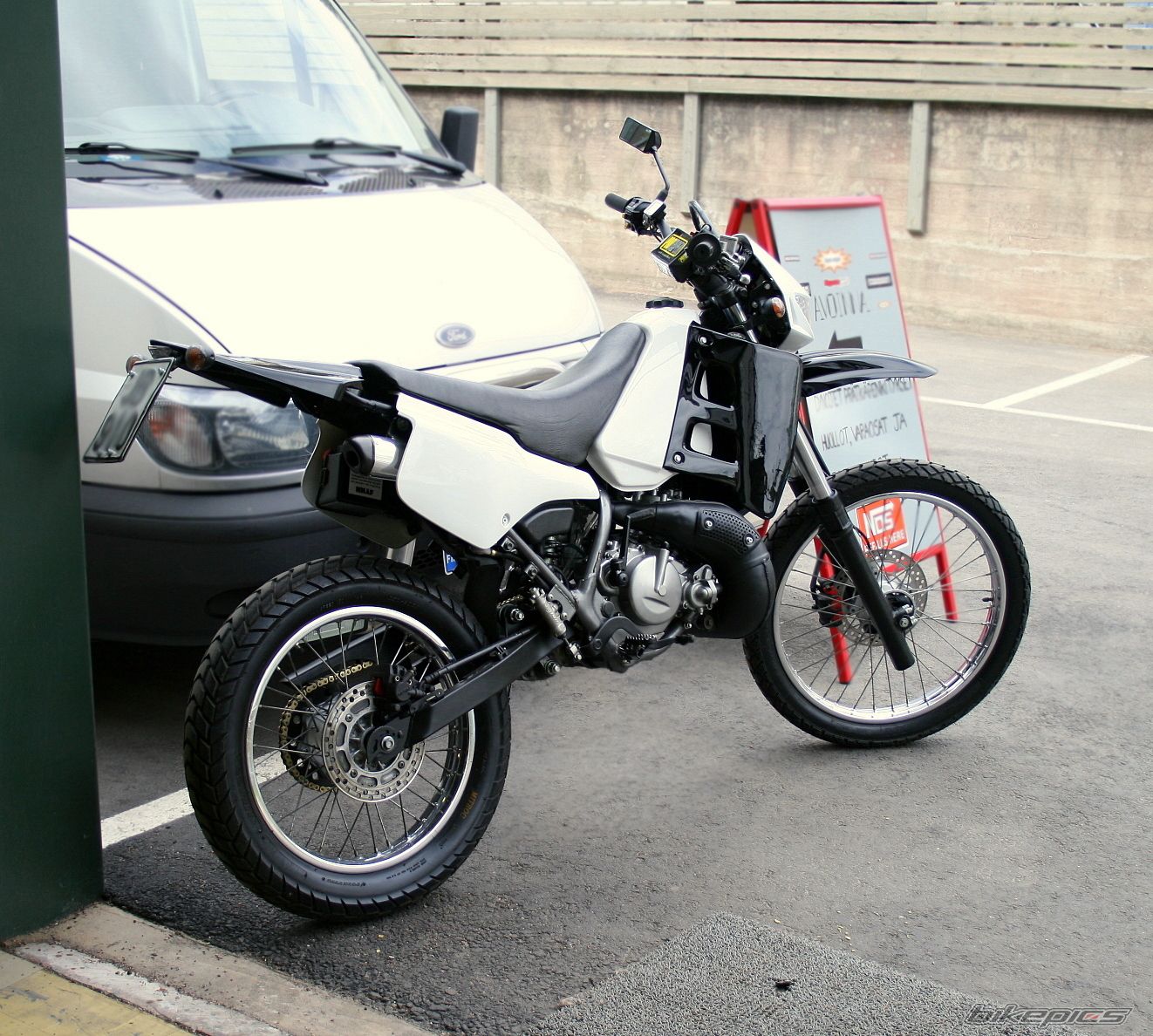 Photo 1668660