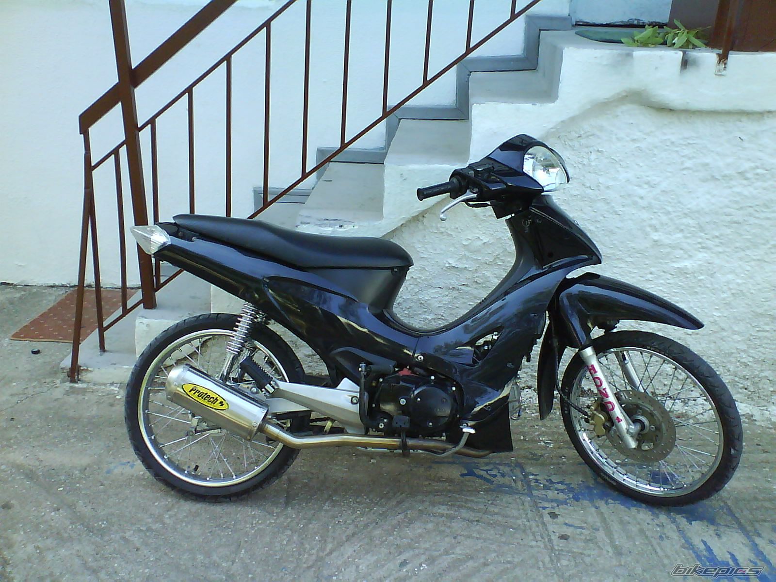 Photo 1668835