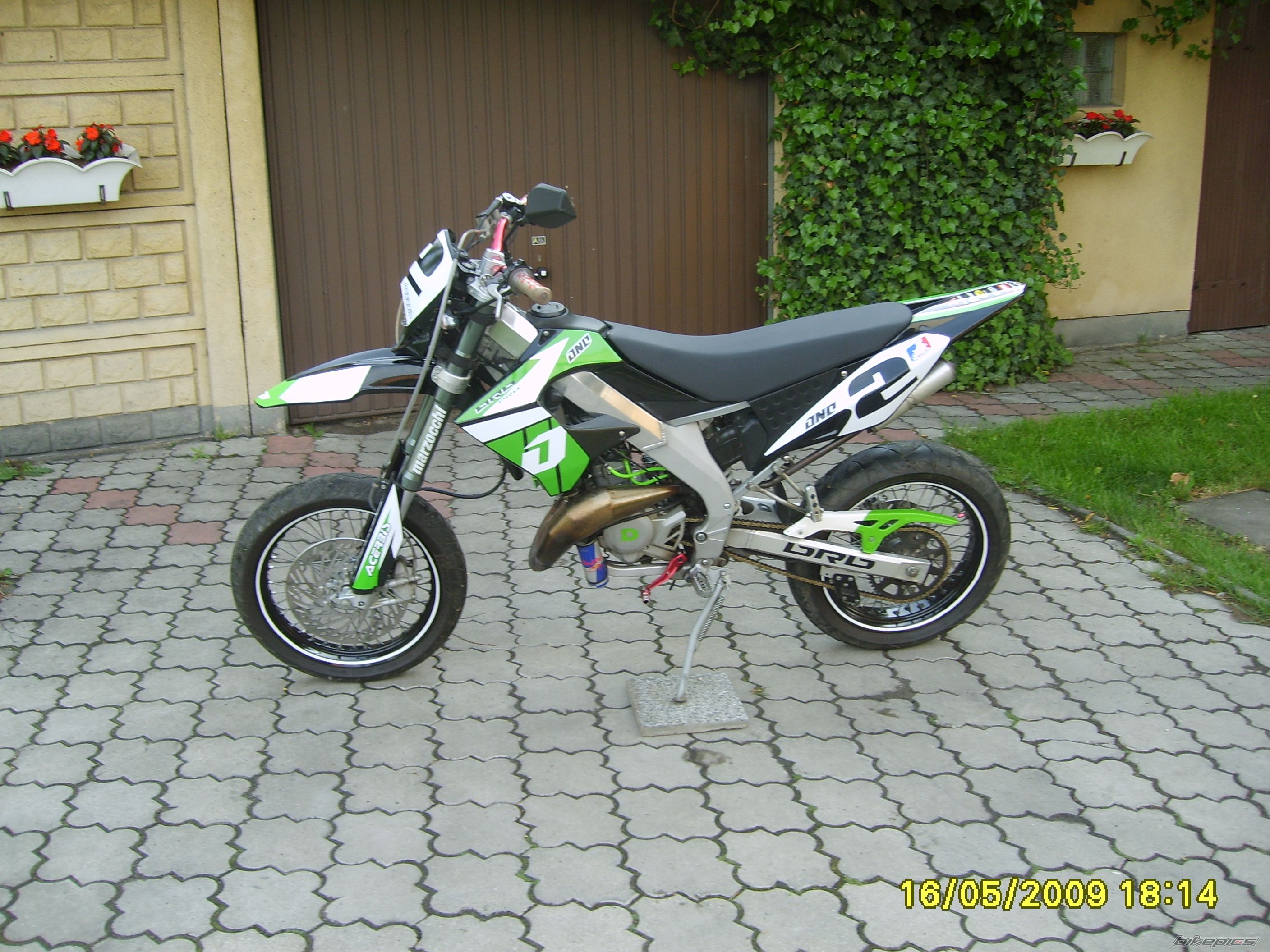 Photo 1669088