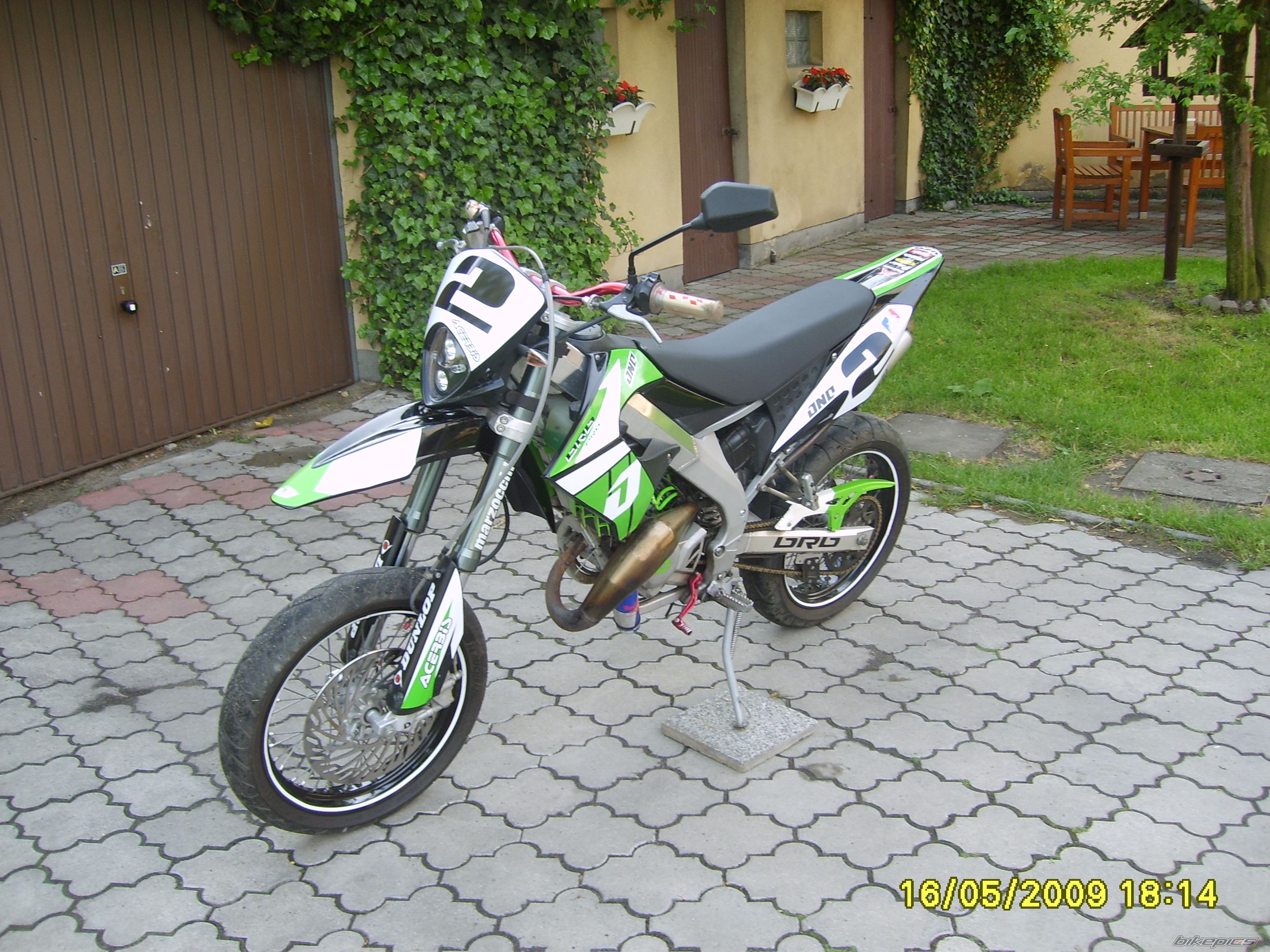 Photo 1669094