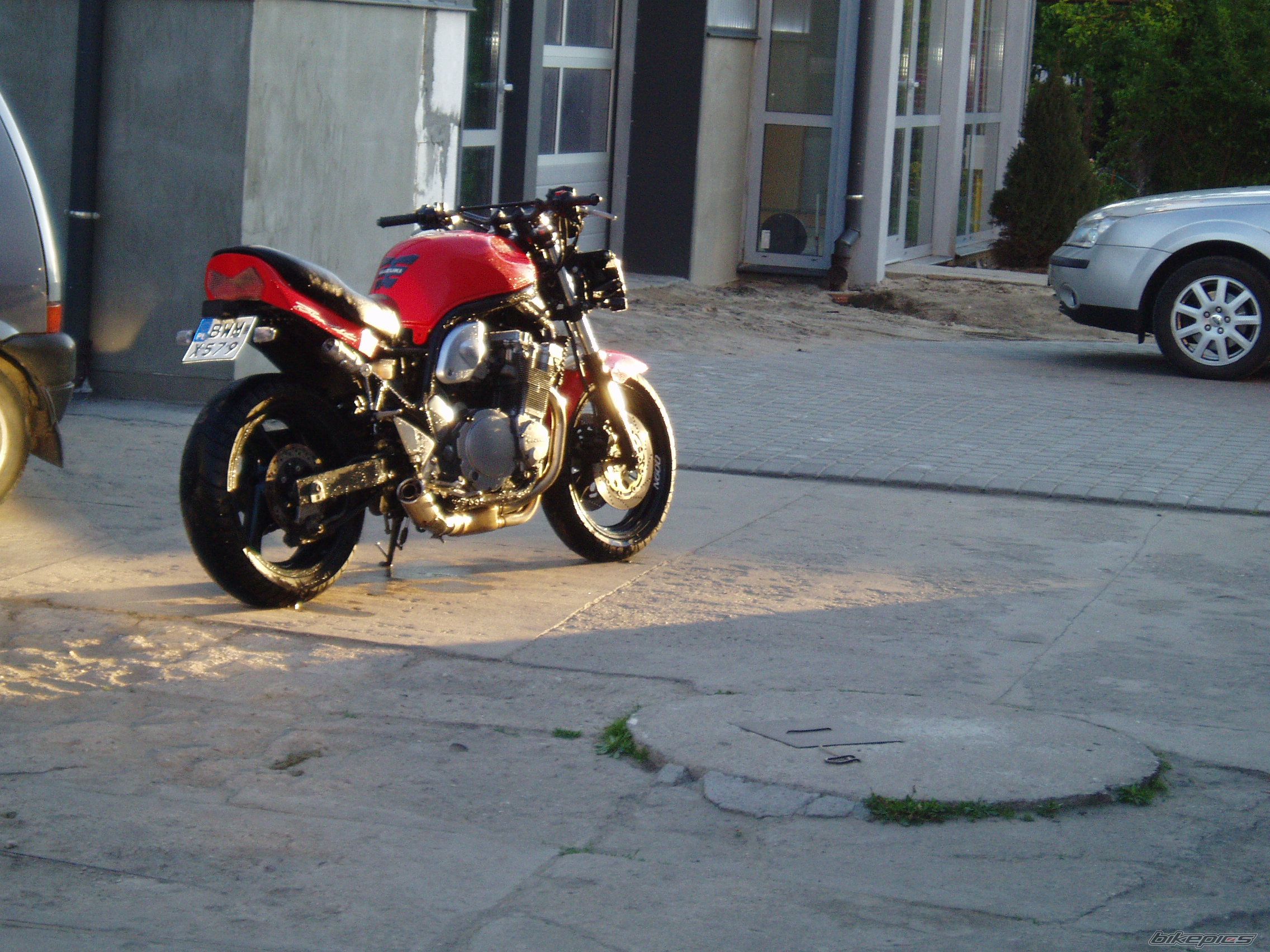 Photo 1669598
