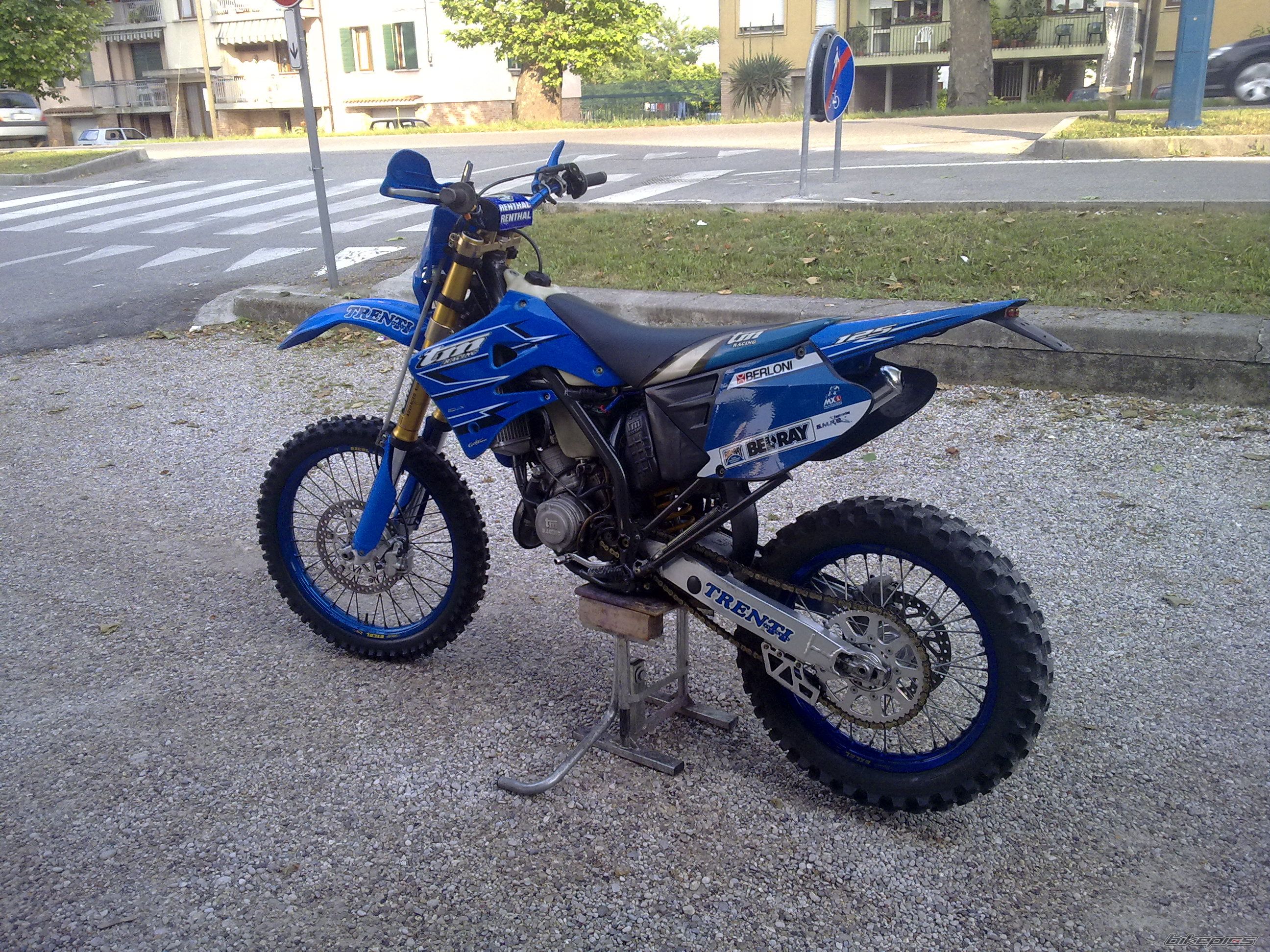 Photo 1670144