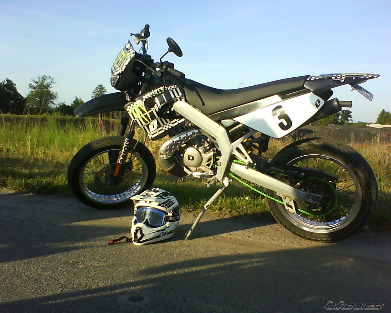 Bike Photo 1670335