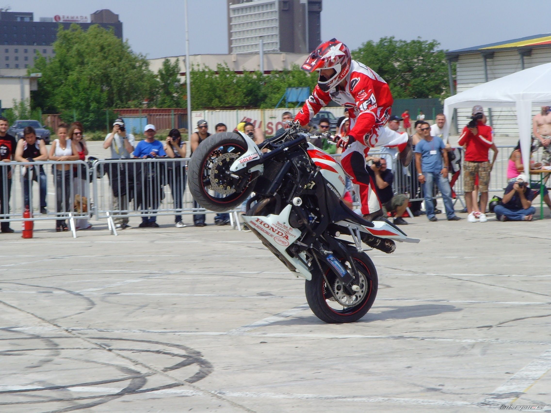 Bike Photo 1670858