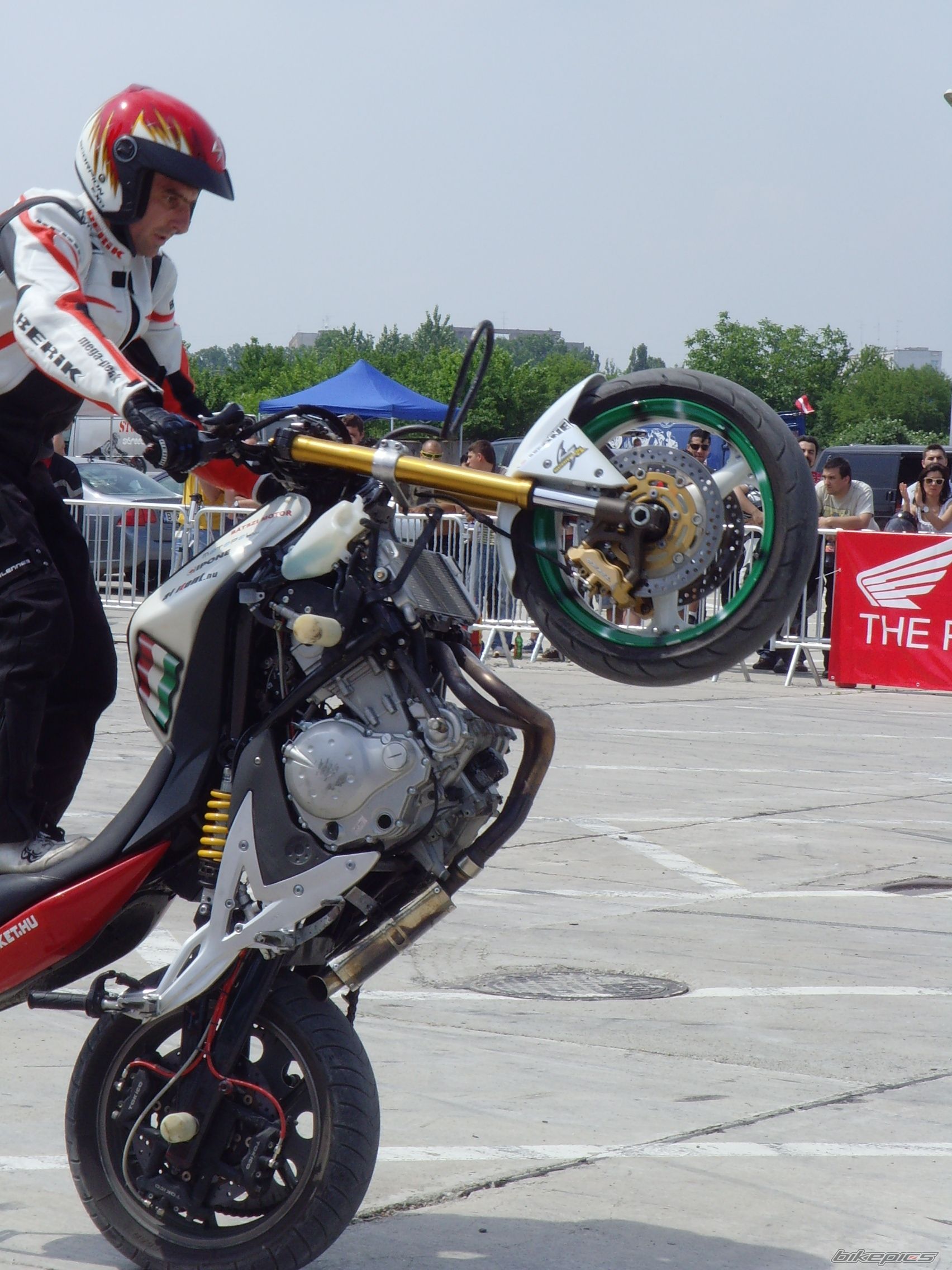 Bike Photo 1670991