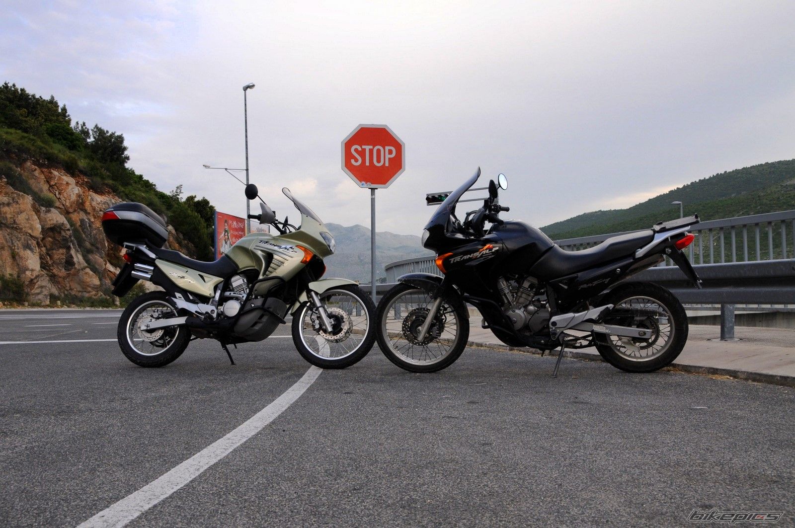 Photo 1671133
